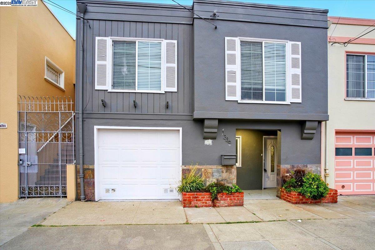 Detail Gallery Image 1 of 1 For 1339 46th Ave, San Francisco,  CA 94122 - 6 Beds | 2 Baths