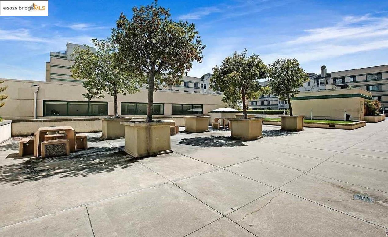 Detail Gallery Image 15 of 28 For 988 Franklin St #627,  Oakland,  CA 94607 - 1 Beds | 1 Baths