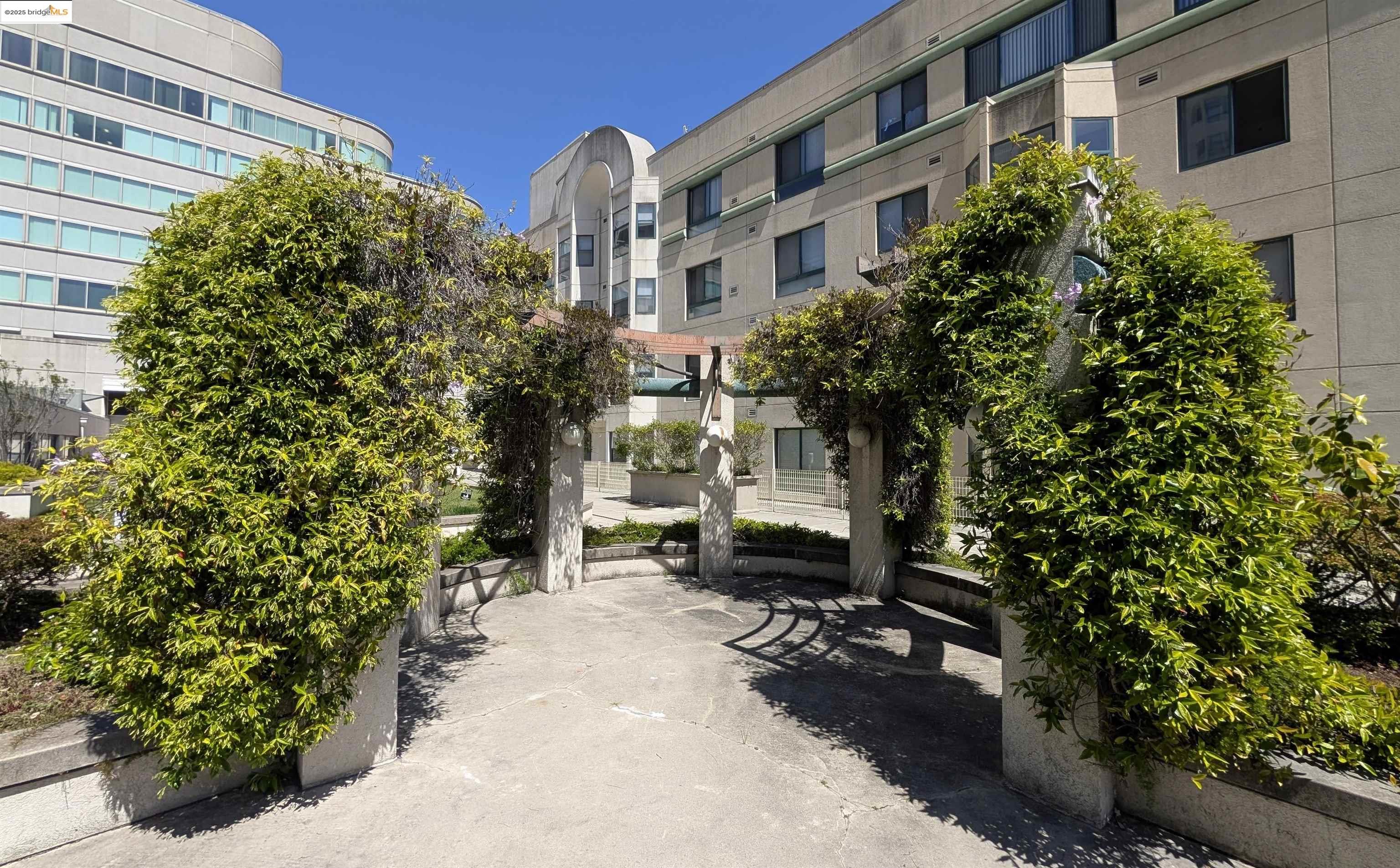 Detail Gallery Image 16 of 28 For 988 Franklin St #627,  Oakland,  CA 94607 - 1 Beds | 1 Baths