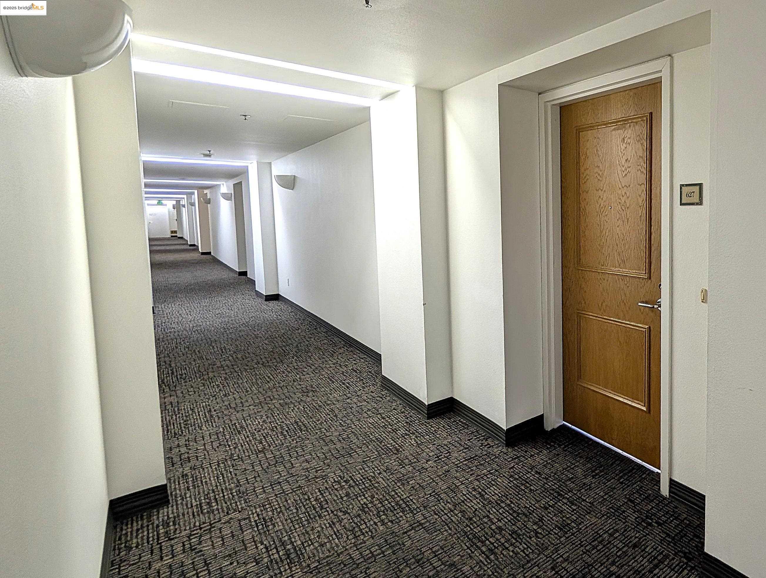 Detail Gallery Image 5 of 28 For 988 Franklin St #627,  Oakland,  CA 94607 - 1 Beds | 1 Baths