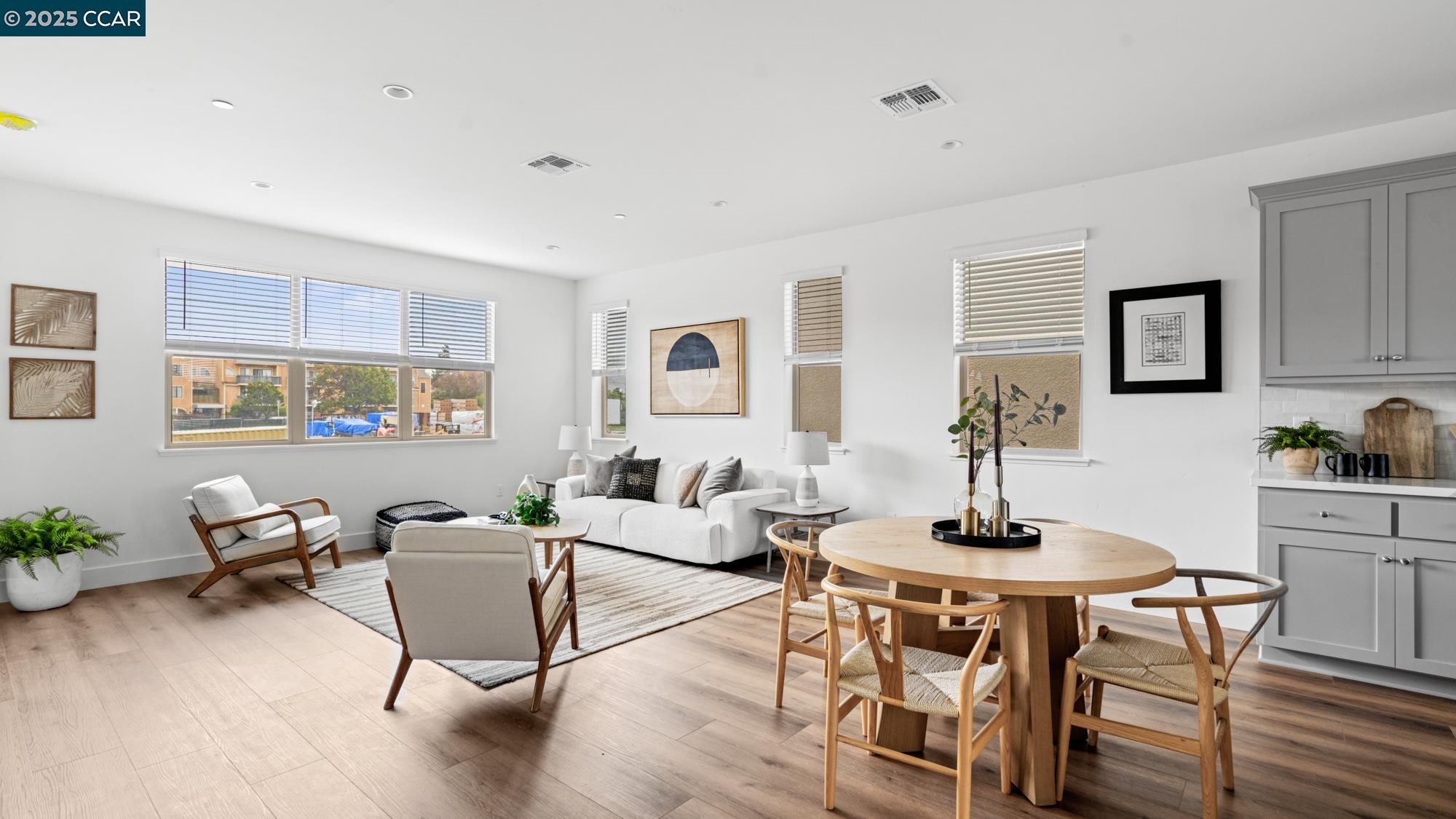 Detail Gallery Image 15 of 32 For 2814 Chattleton Lane, San Pablo,  CA 94806 - 3 Beds | 2/2 Baths