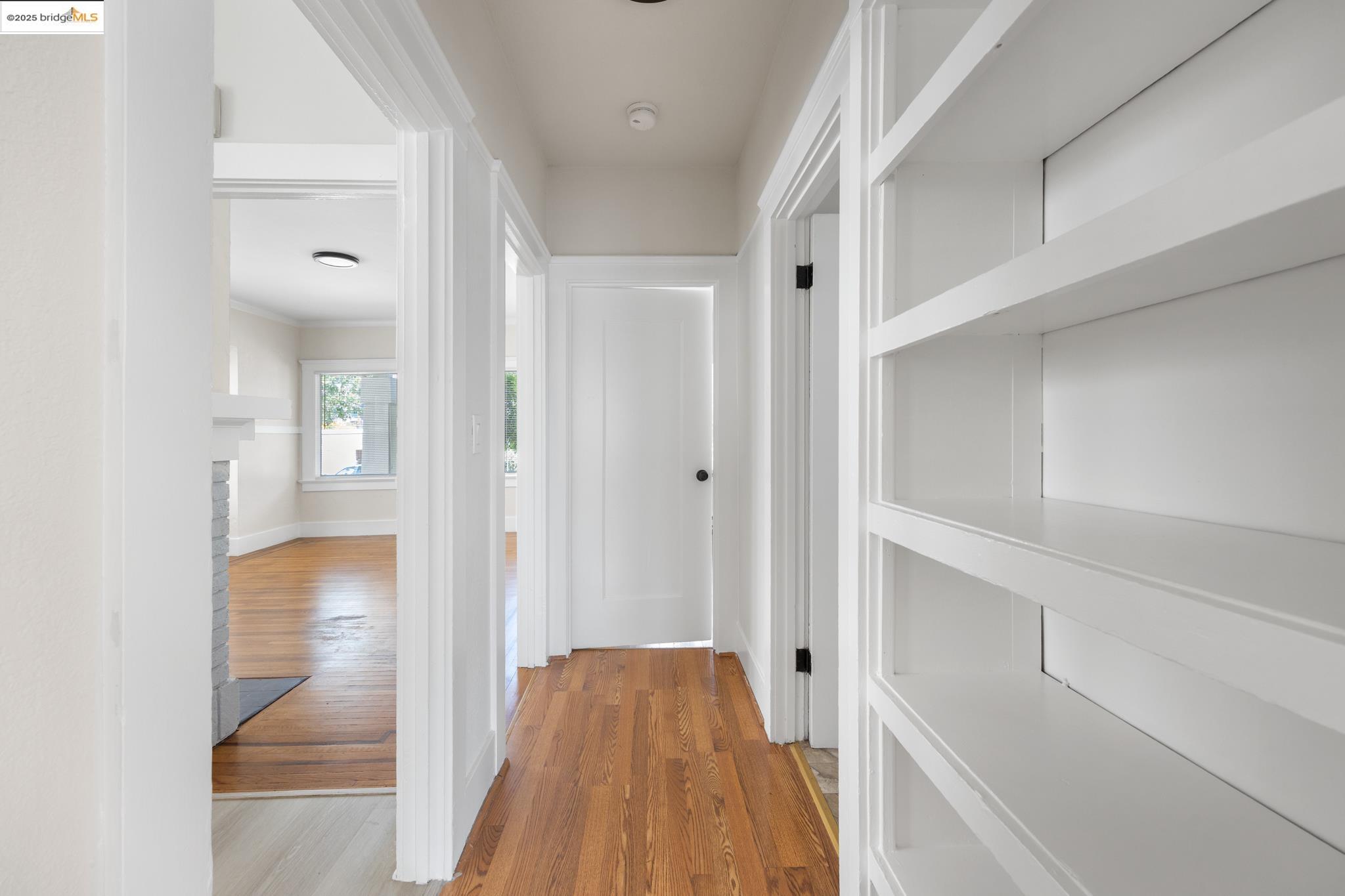 Detail Gallery Image 13 of 45 For 271 38th St, Oakland,  CA 94611 - – Beds | – Baths