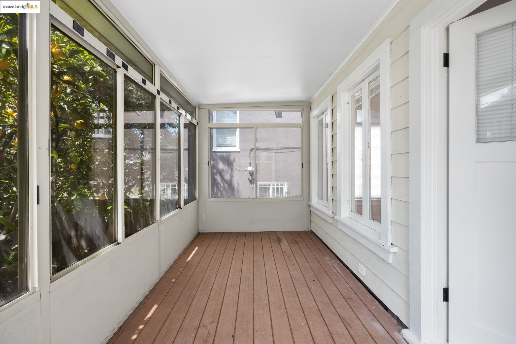 Detail Gallery Image 18 of 45 For 271 38th St, Oakland,  CA 94611 - – Beds | – Baths