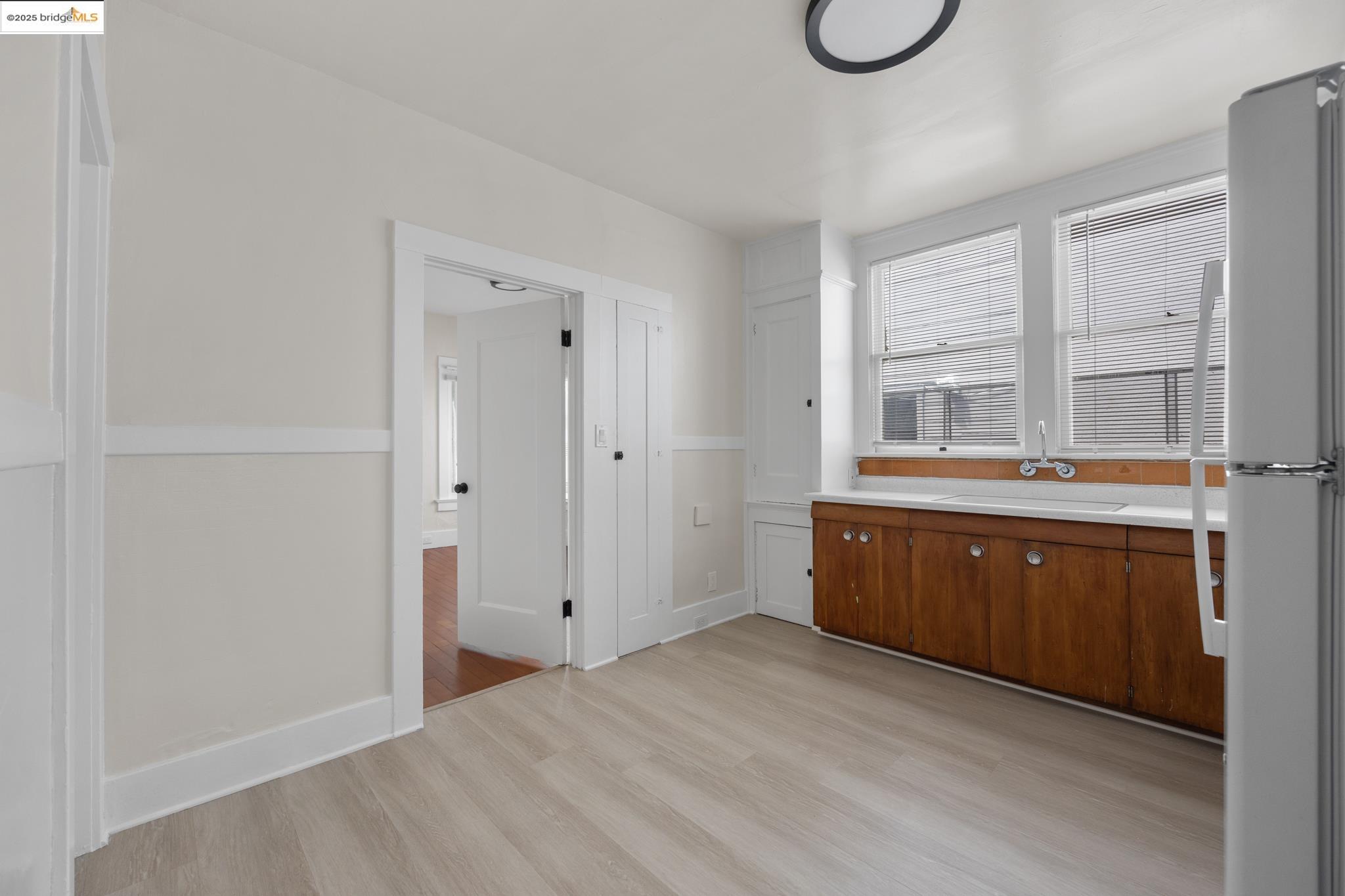 Detail Gallery Image 10 of 45 For 271 38th St, Oakland,  CA 94611 - – Beds | – Baths