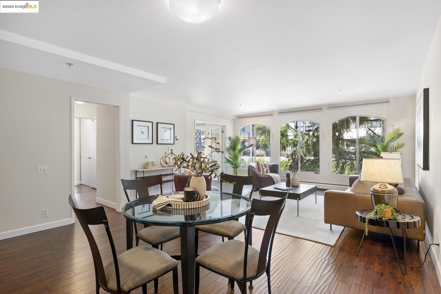 Detail Gallery Image 25 of 46 For 5405 Carlton St #203,  Oakland,  CA 94618 - 2 Beds | 2 Baths