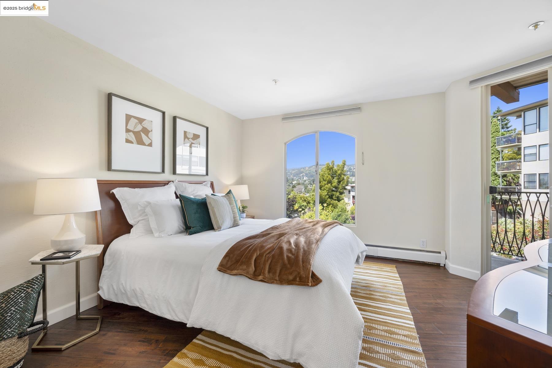 Detail Gallery Image 33 of 46 For 5405 Carlton St #203,  Oakland,  CA 94618 - 2 Beds | 2 Baths