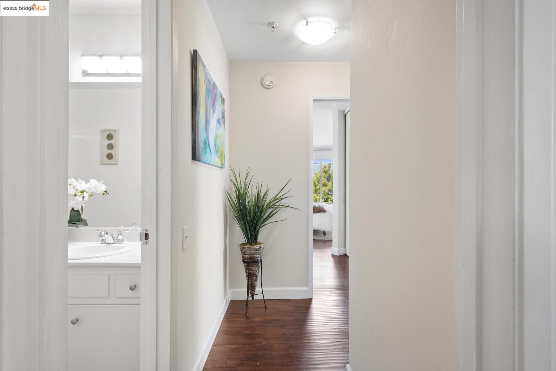 Detail Gallery Image 41 of 46 For 5405 Carlton St #203,  Oakland,  CA 94618 - 2 Beds | 2 Baths
