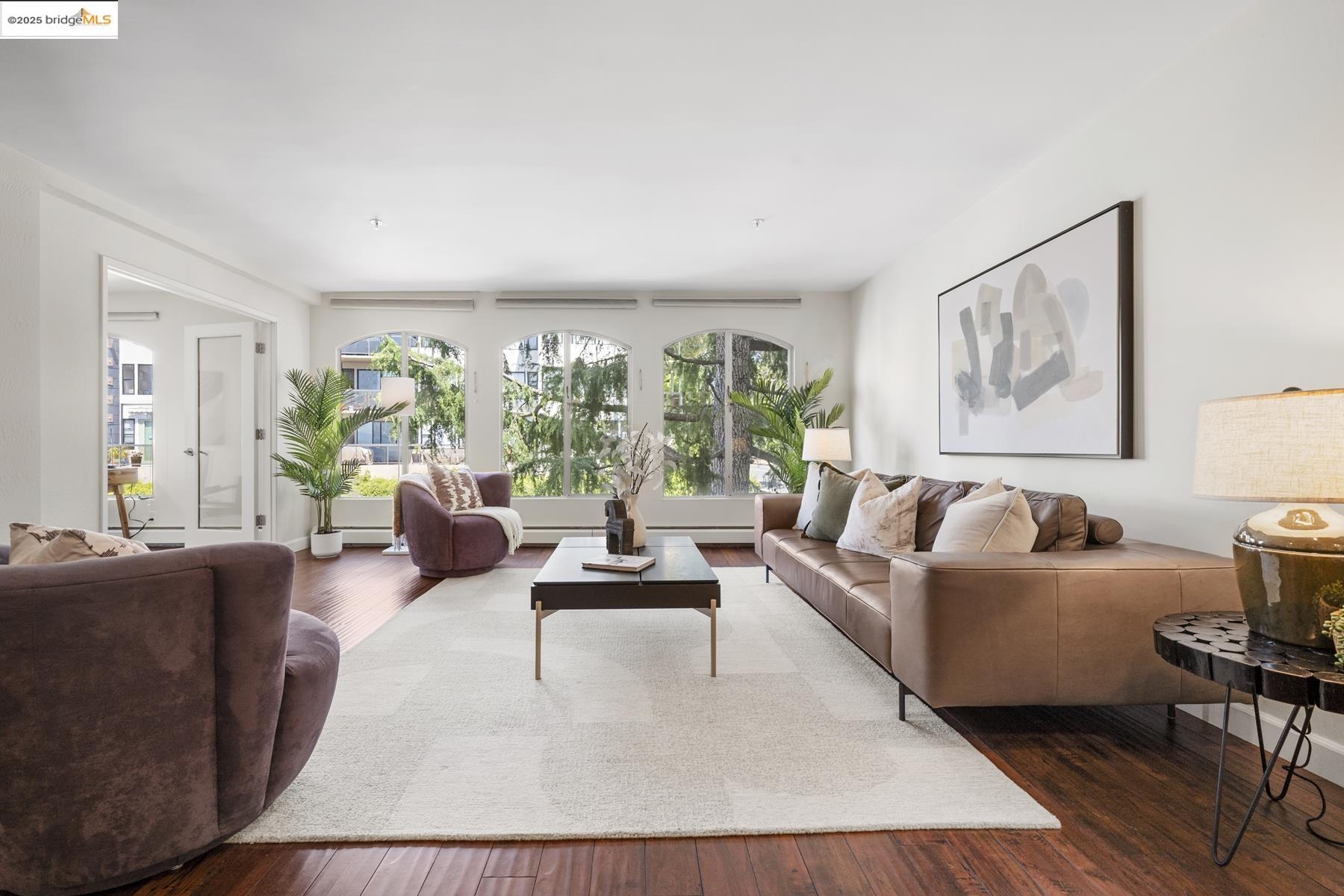 Detail Gallery Image 10 of 46 For 5405 Carlton St #203,  Oakland,  CA 94618 - 2 Beds | 2 Baths