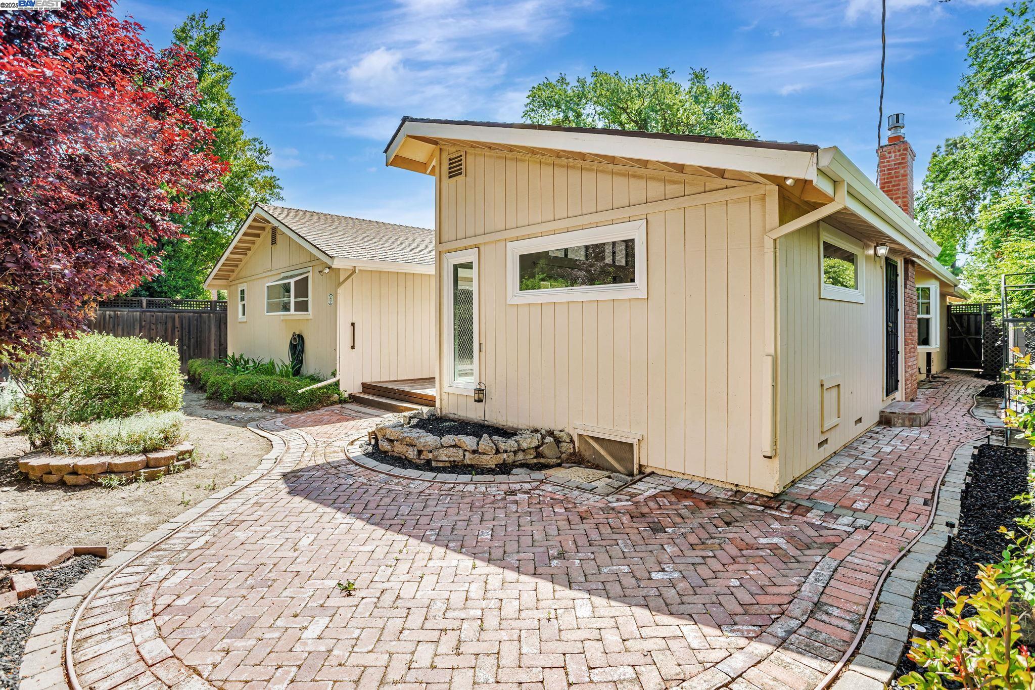 Detail Gallery Image 44 of 49 For 1137 Alice St, Davis,  CA 95616 - 4 Beds | 3 Baths