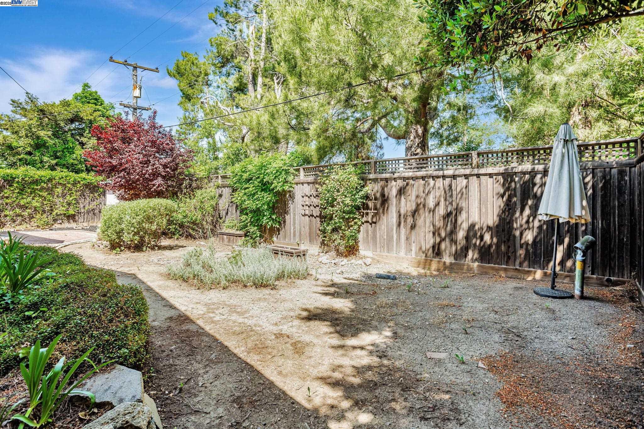 Detail Gallery Image 47 of 49 For 1137 Alice St, Davis,  CA 95616 - 4 Beds | 3 Baths