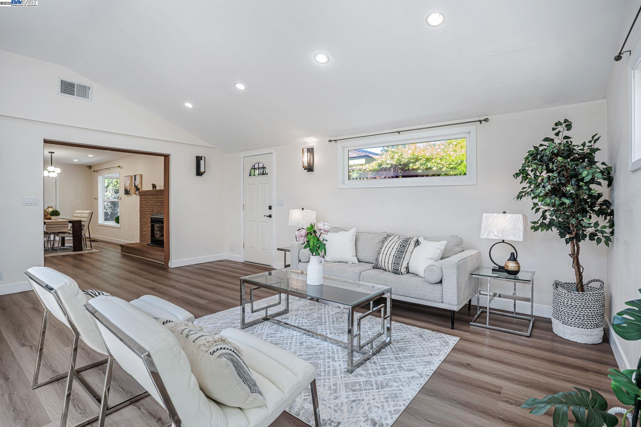 Detail Gallery Image 8 of 49 For 1137 Alice St, Davis,  CA 95616 - 4 Beds | 3 Baths
