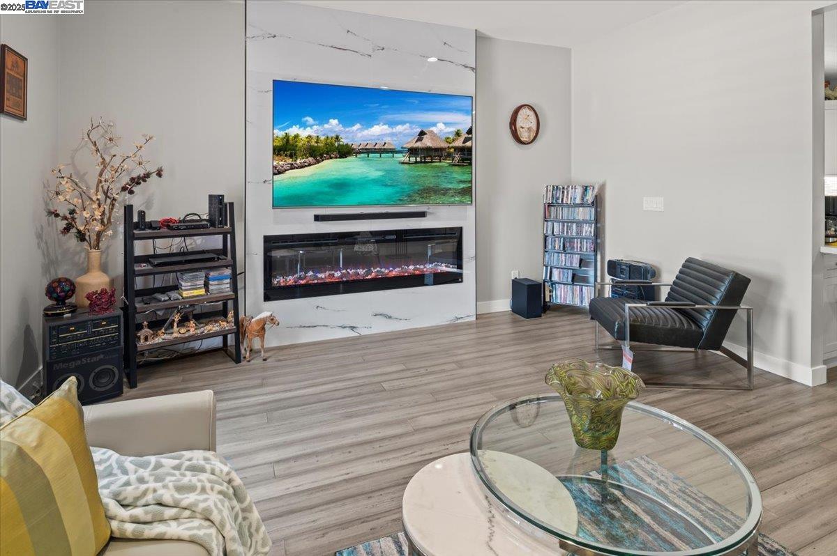 Detail Gallery Image 18 of 52 For 4309 Bora Bora Ave, Fremont,  CA 94538 - 5 Beds | 3/1 Baths