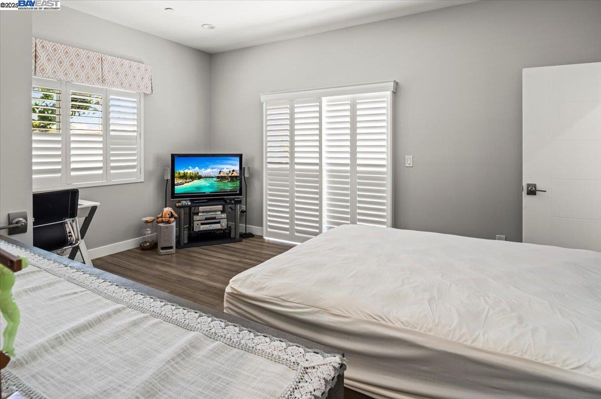 Detail Gallery Image 36 of 52 For 4309 Bora Bora Ave, Fremont,  CA 94538 - 5 Beds | 3/1 Baths