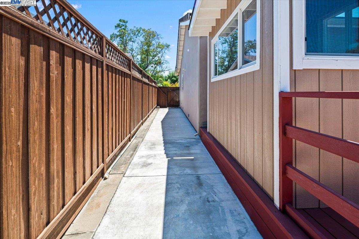 Detail Gallery Image 51 of 52 For 4309 Bora Bora Ave, Fremont,  CA 94538 - 5 Beds | 3/1 Baths
