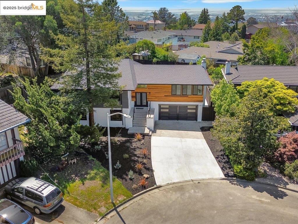 Detail Gallery Image 4 of 42 For 27781 Pleasant Hill Ct, Hayward,  CA 94542 - 5 Beds | 3 Baths
