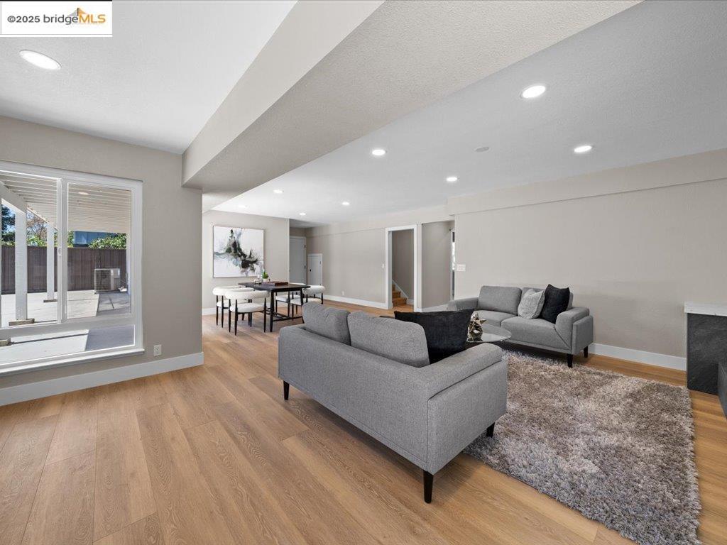 Detail Gallery Image 31 of 42 For 27781 Pleasant Hill Ct, Hayward,  CA 94542 - 5 Beds | 3 Baths