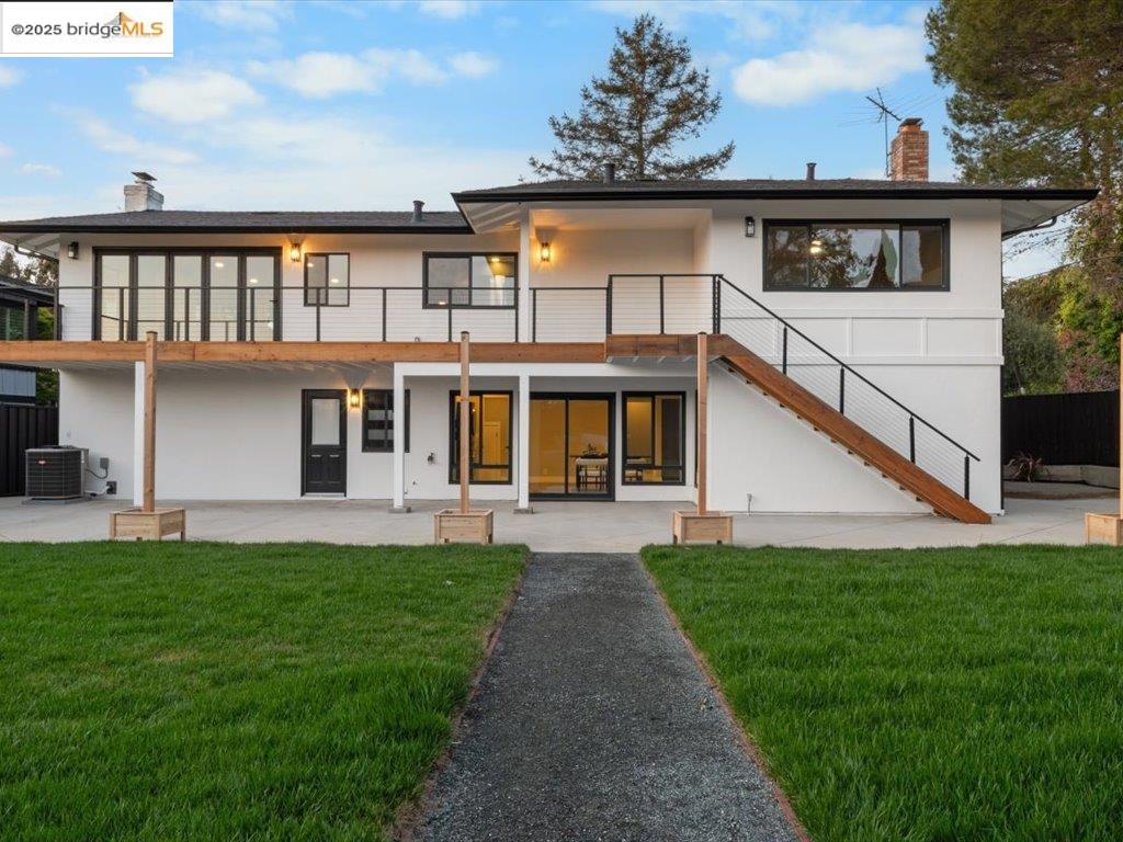 Detail Gallery Image 7 of 42 For 27781 Pleasant Hill Ct, Hayward,  CA 94542 - 5 Beds | 3 Baths