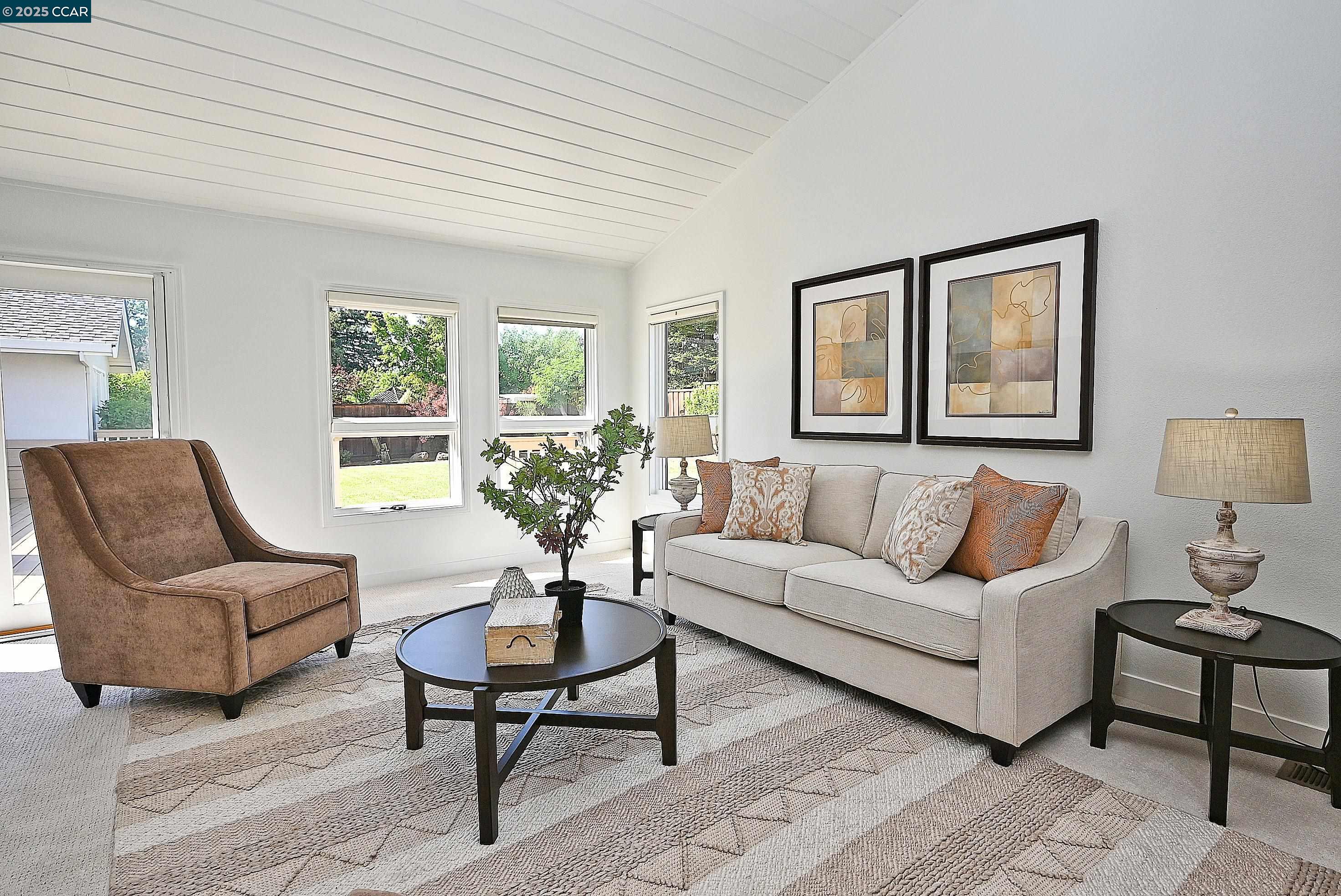 Detail Gallery Image 11 of 48 For 342 Fenway Dr, Walnut Creek,  CA 94598 - 4 Beds | 2 Baths