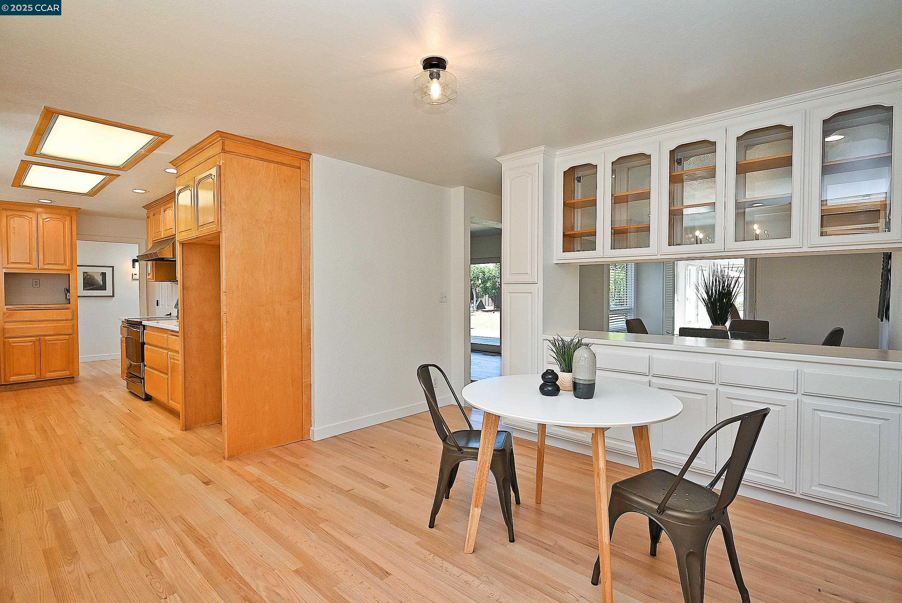 Detail Gallery Image 22 of 48 For 342 Fenway Dr, Walnut Creek,  CA 94598 - 4 Beds | 2 Baths