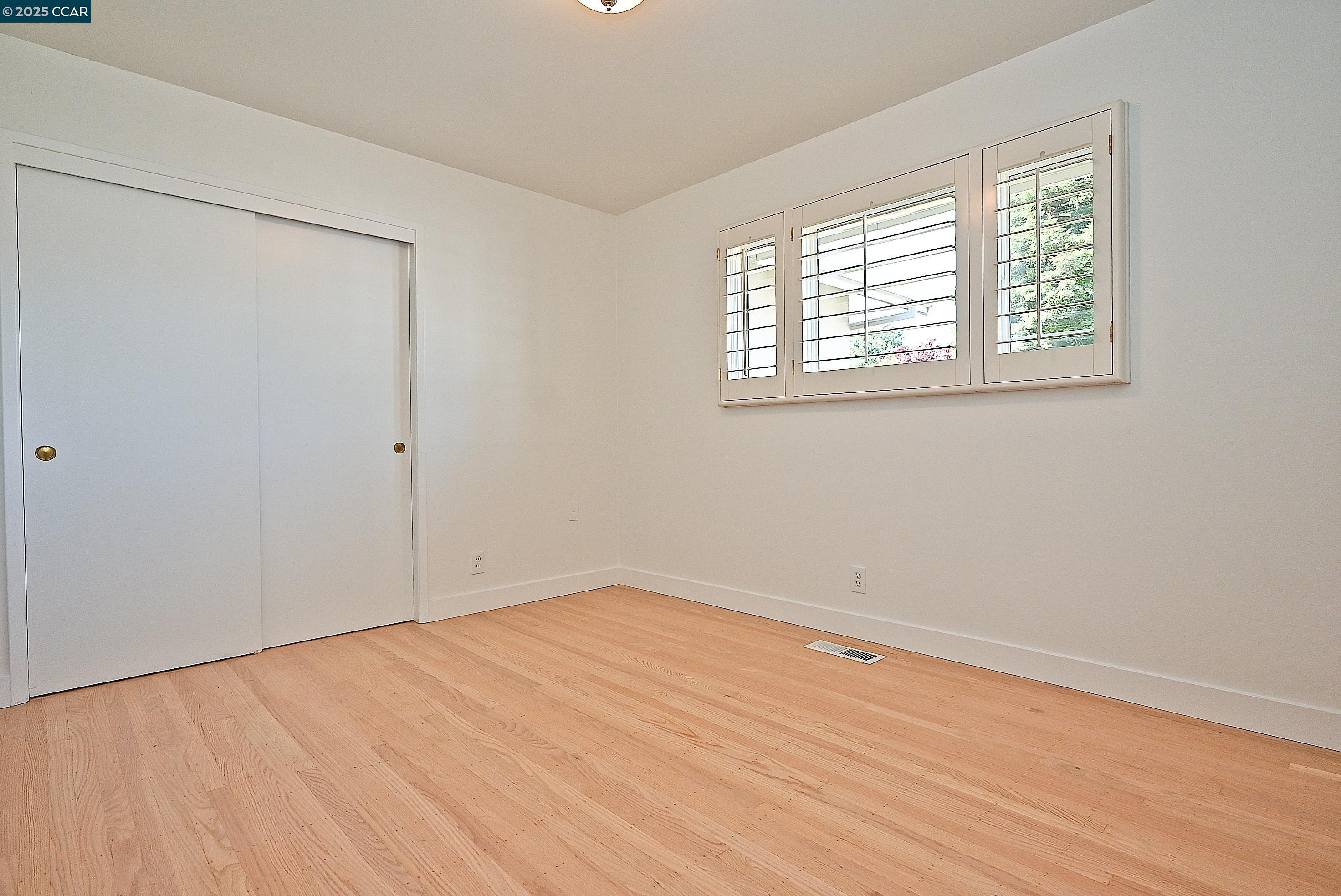 Detail Gallery Image 34 of 48 For 342 Fenway Dr, Walnut Creek,  CA 94598 - 4 Beds | 2 Baths