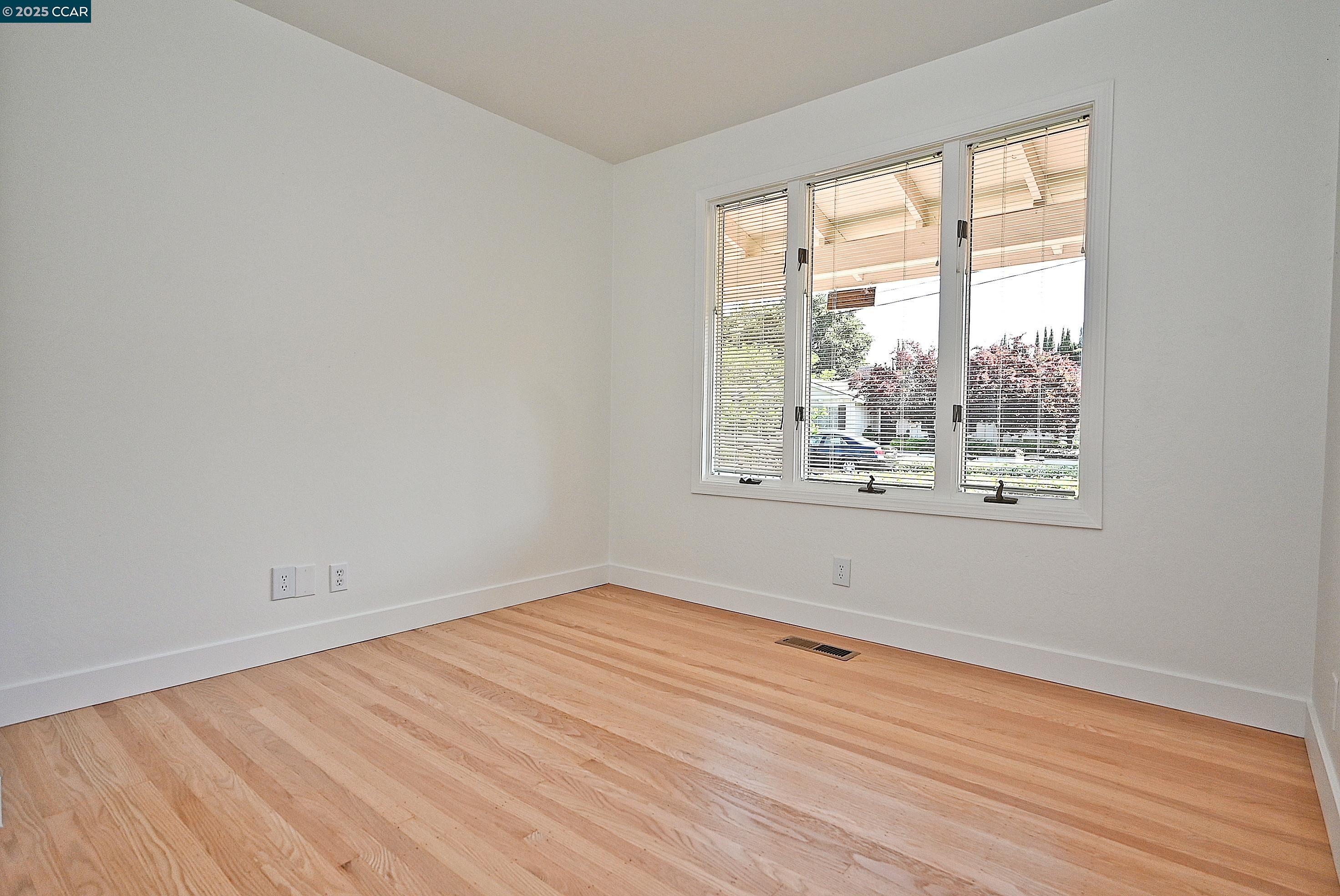Detail Gallery Image 36 of 48 For 342 Fenway Dr, Walnut Creek,  CA 94598 - 4 Beds | 2 Baths