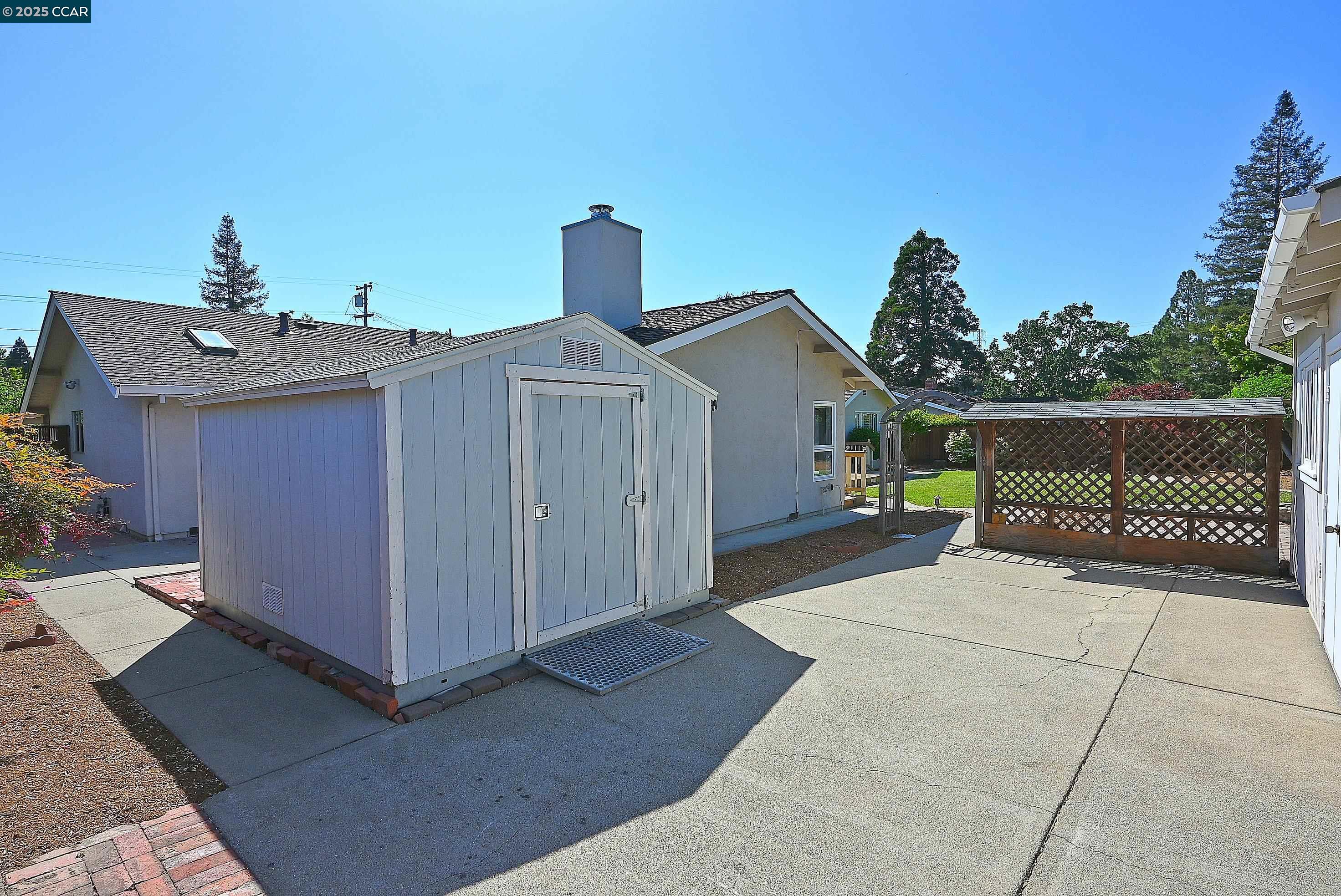 Detail Gallery Image 46 of 48 For 342 Fenway Dr, Walnut Creek,  CA 94598 - 4 Beds | 2 Baths