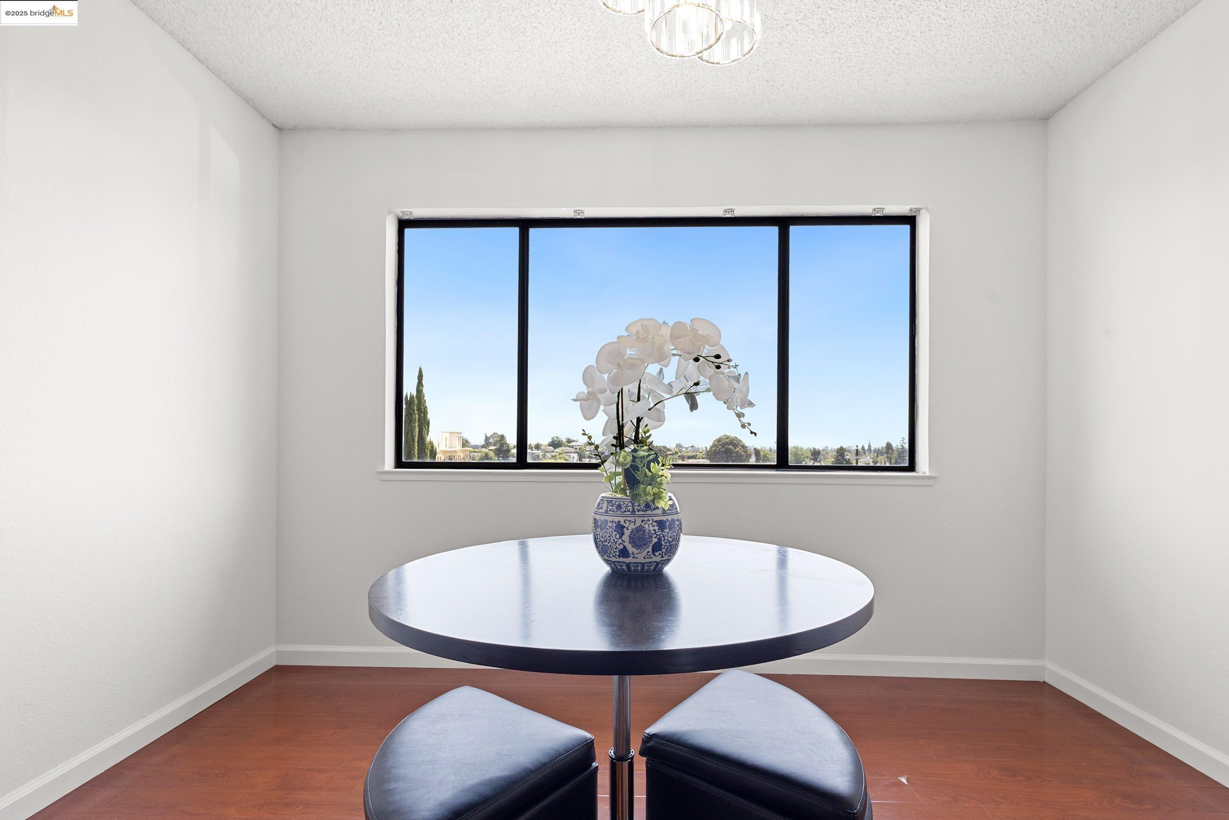 Photo #12: 41096023 Listing: Photo #12