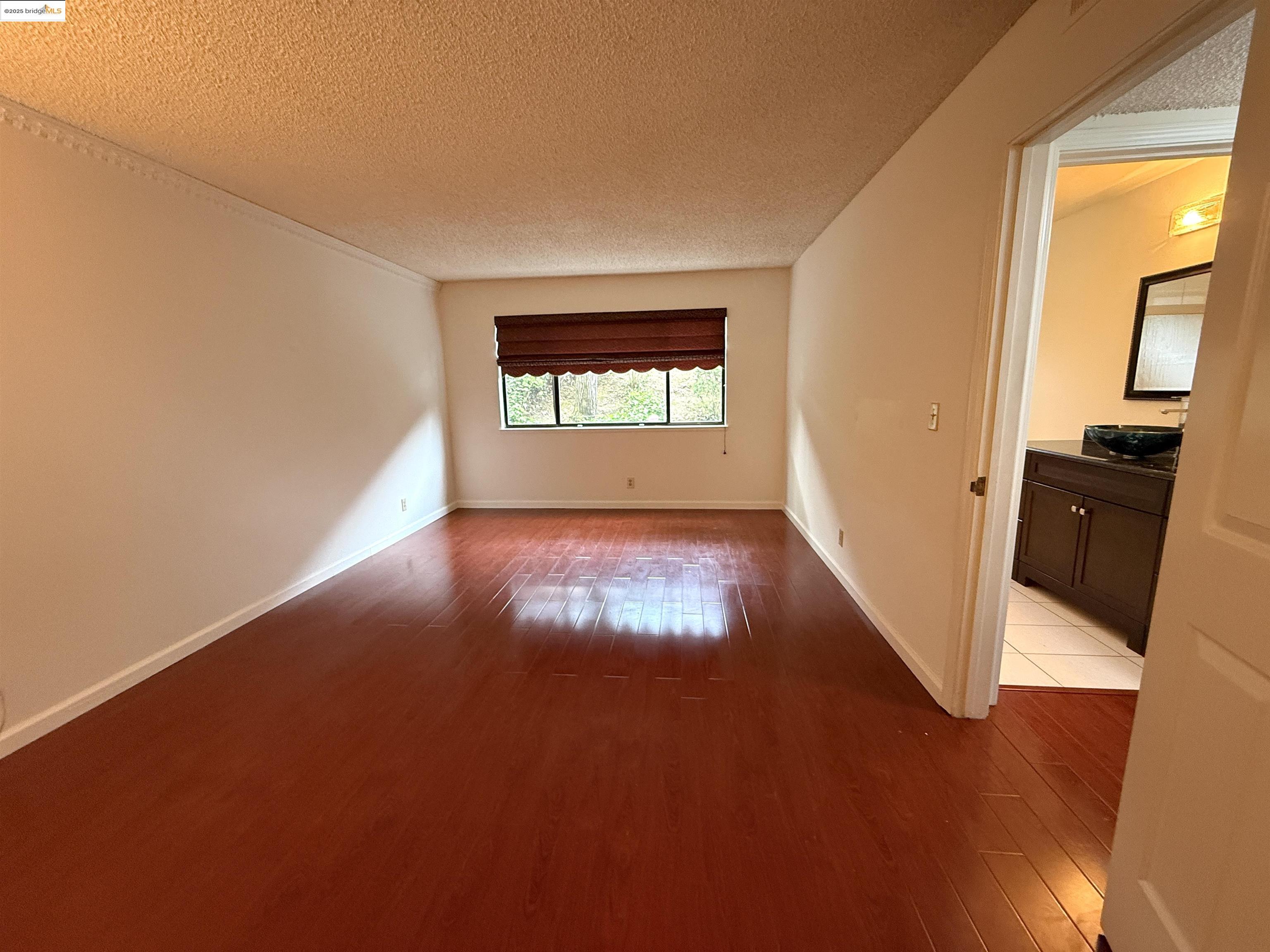 Detail Gallery Image 18 of 54 For 22012 Sevilla Rd #102,  Hayward,  CA 94541 - 2 Beds | 2 Baths