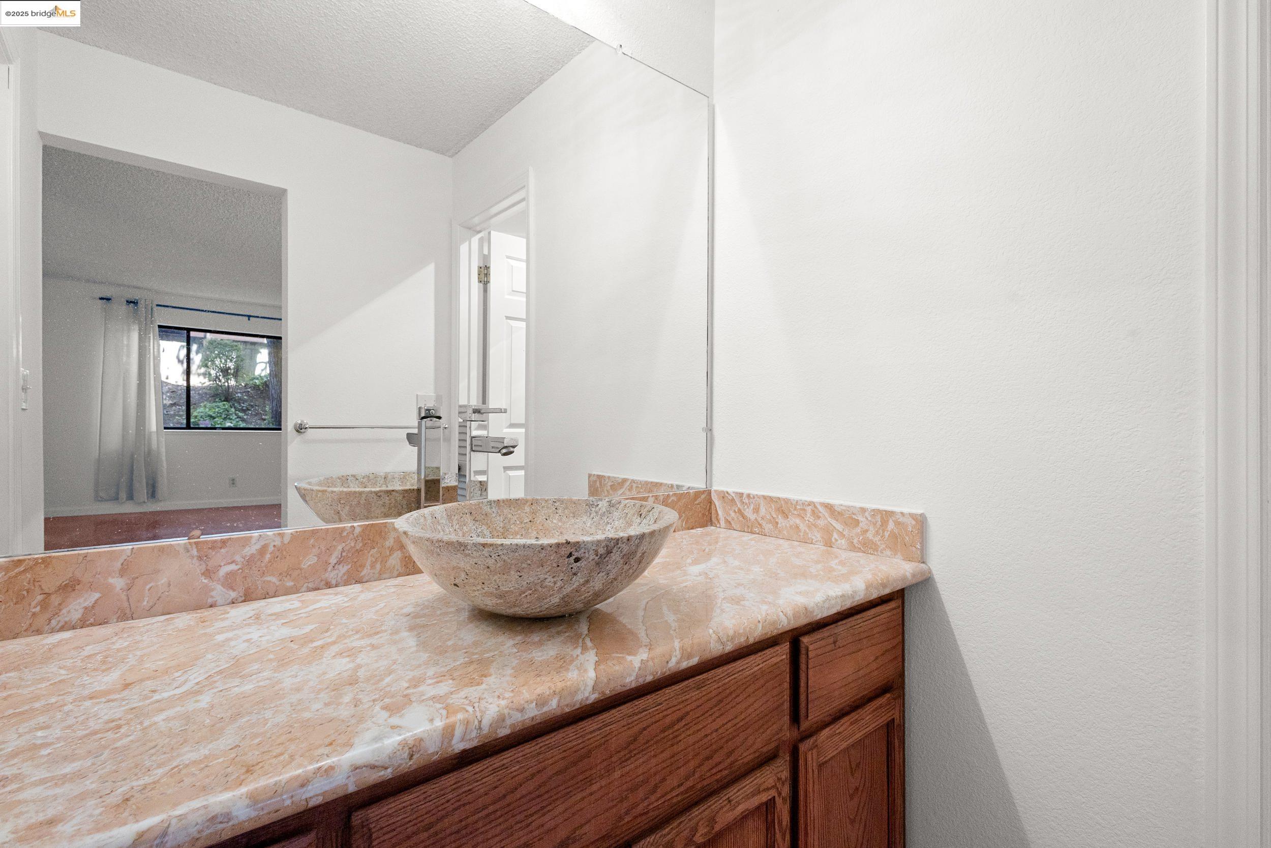 Photo #22: 41096023 Listing: Photo #22