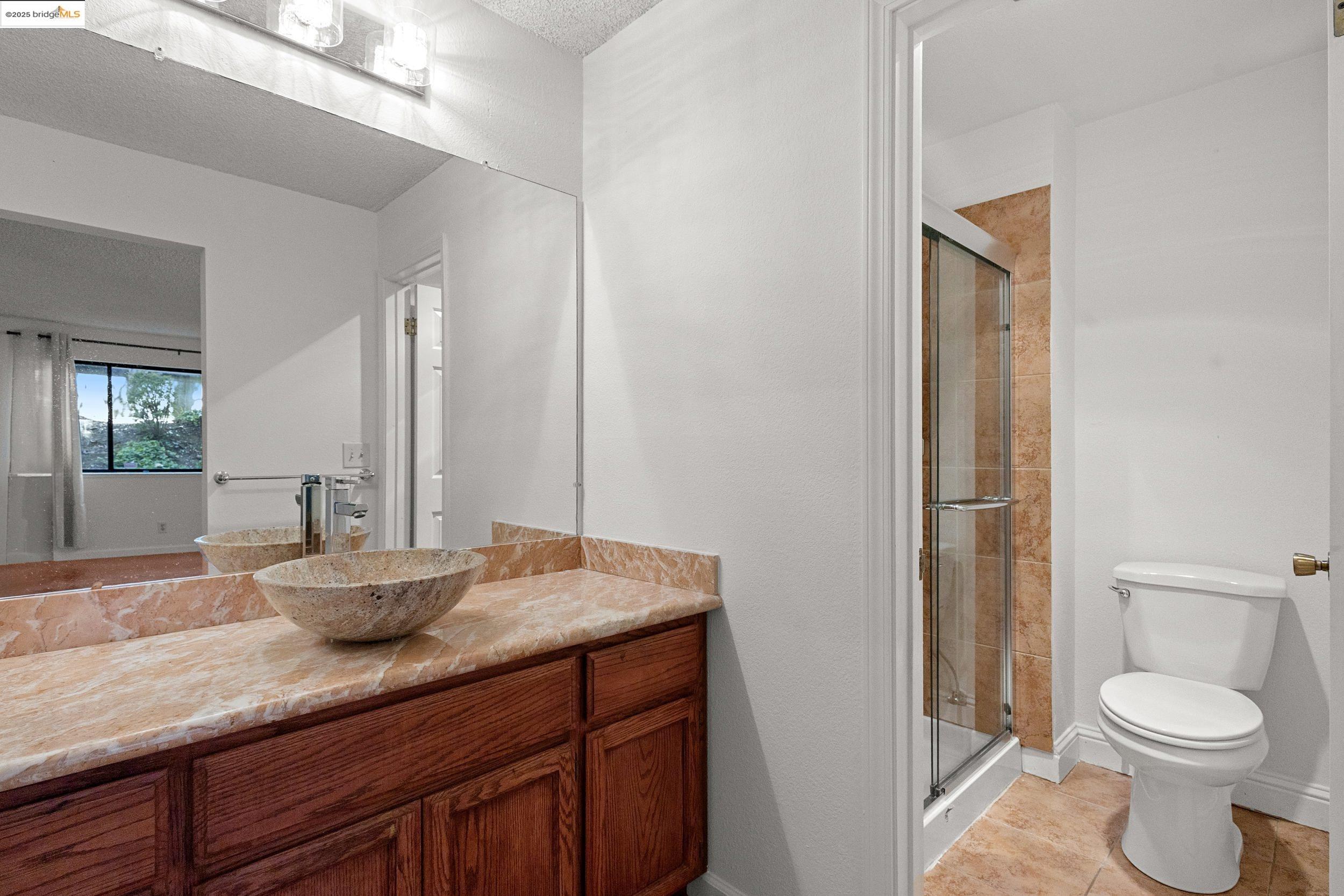 Detail Gallery Image 23 of 51 For 22012 Sevilla Rd #102,  Hayward,  CA 94541 - 2 Beds | 2 Baths