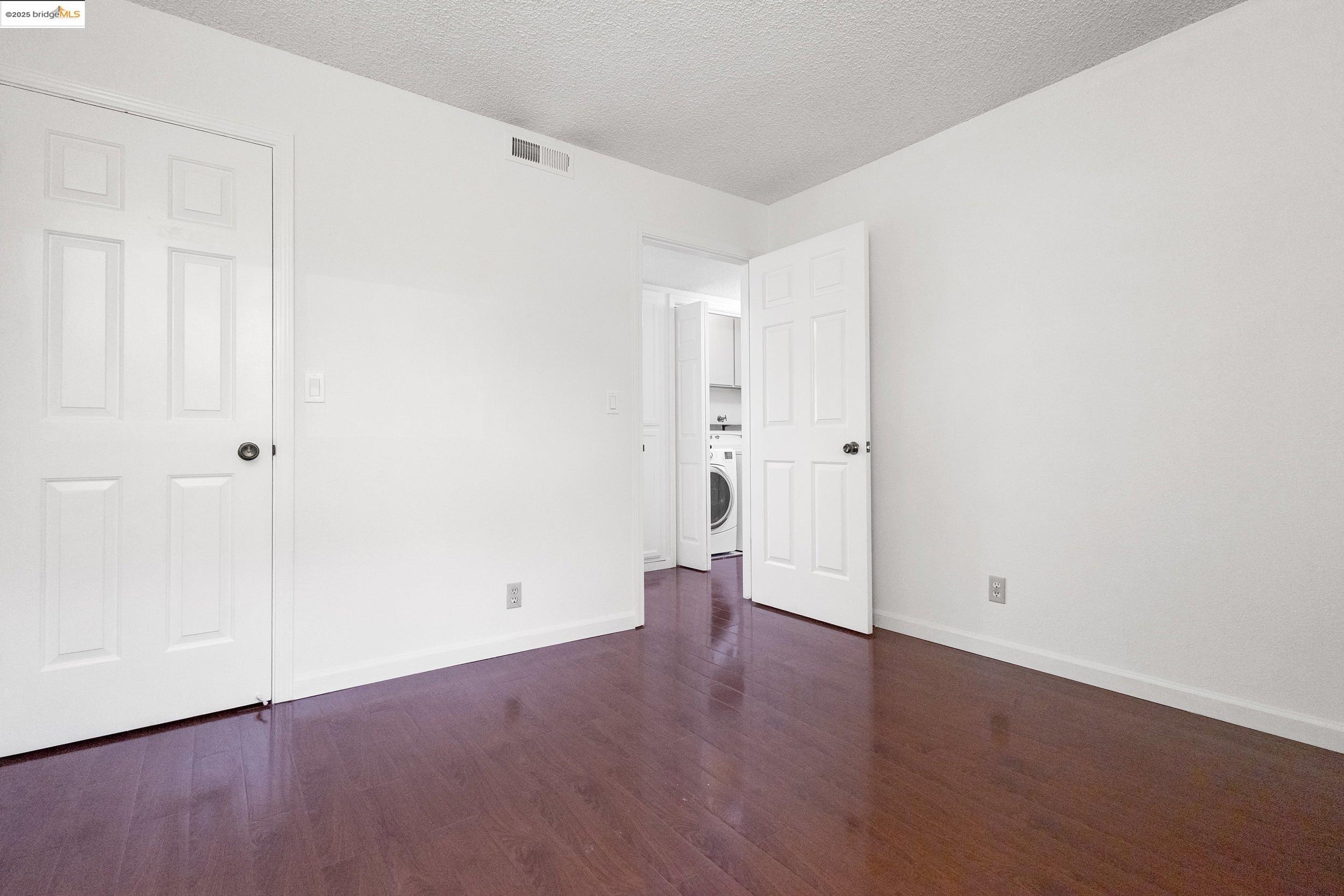 Detail Gallery Image 25 of 51 For 22012 Sevilla Rd #102,  Hayward,  CA 94541 - 2 Beds | 2 Baths