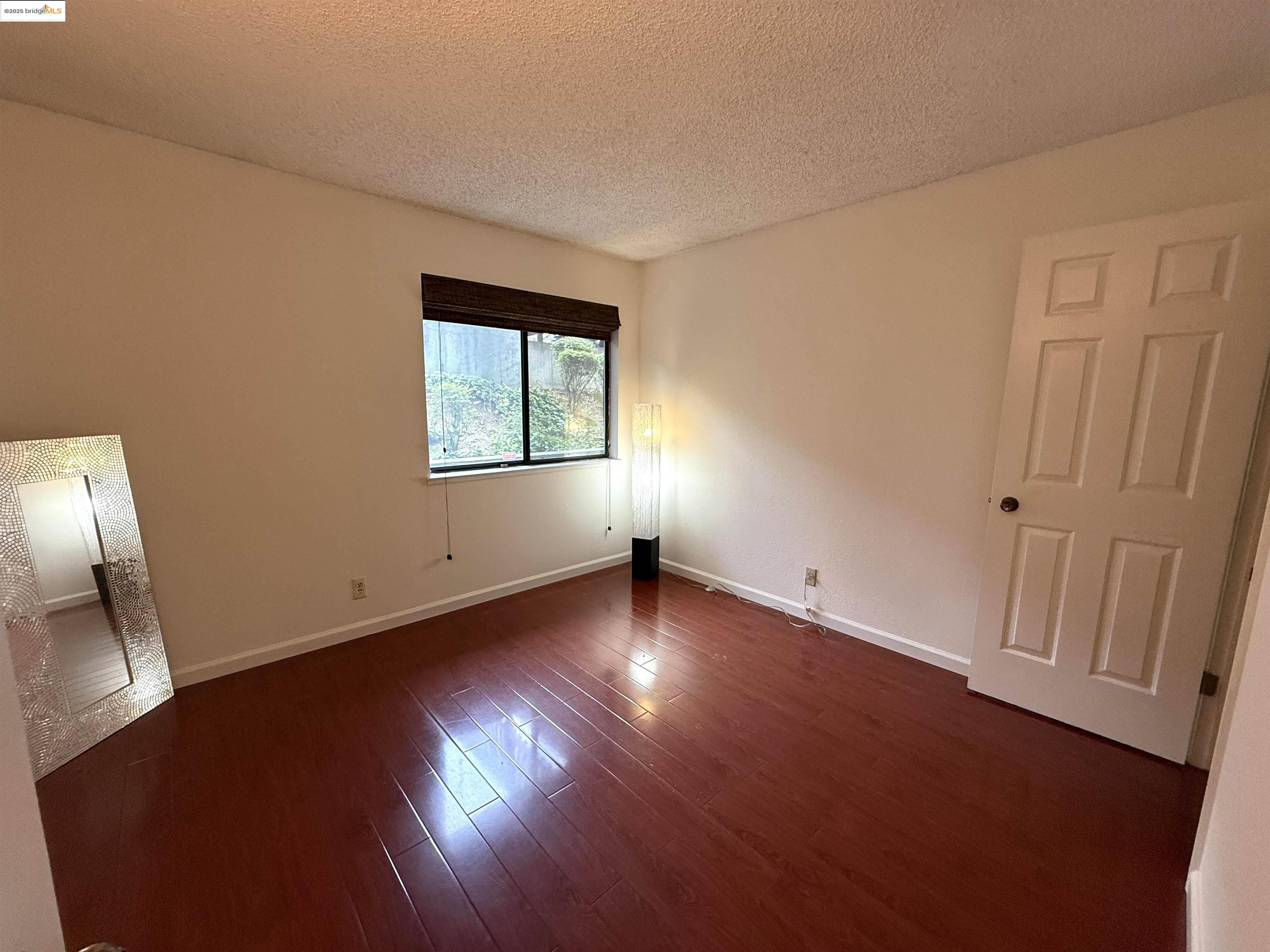 Detail Gallery Image 25 of 54 For 22012 Sevilla Rd #102,  Hayward,  CA 94541 - 2 Beds | 2 Baths