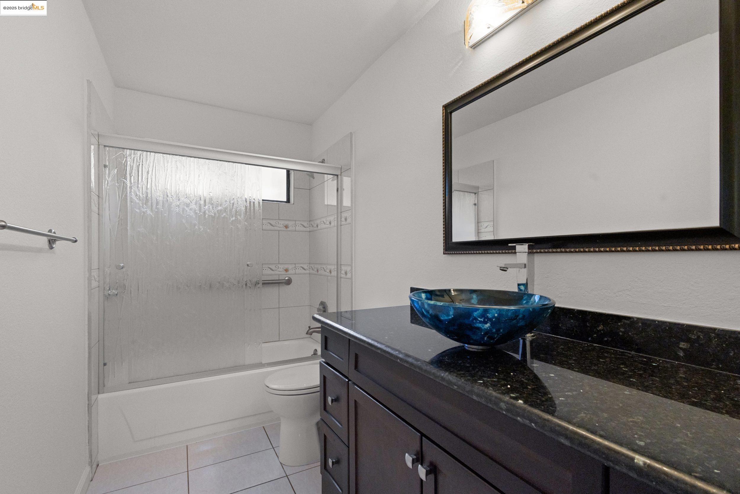Detail Gallery Image 26 of 51 For 22012 Sevilla Rd #102,  Hayward,  CA 94541 - 2 Beds | 2 Baths
