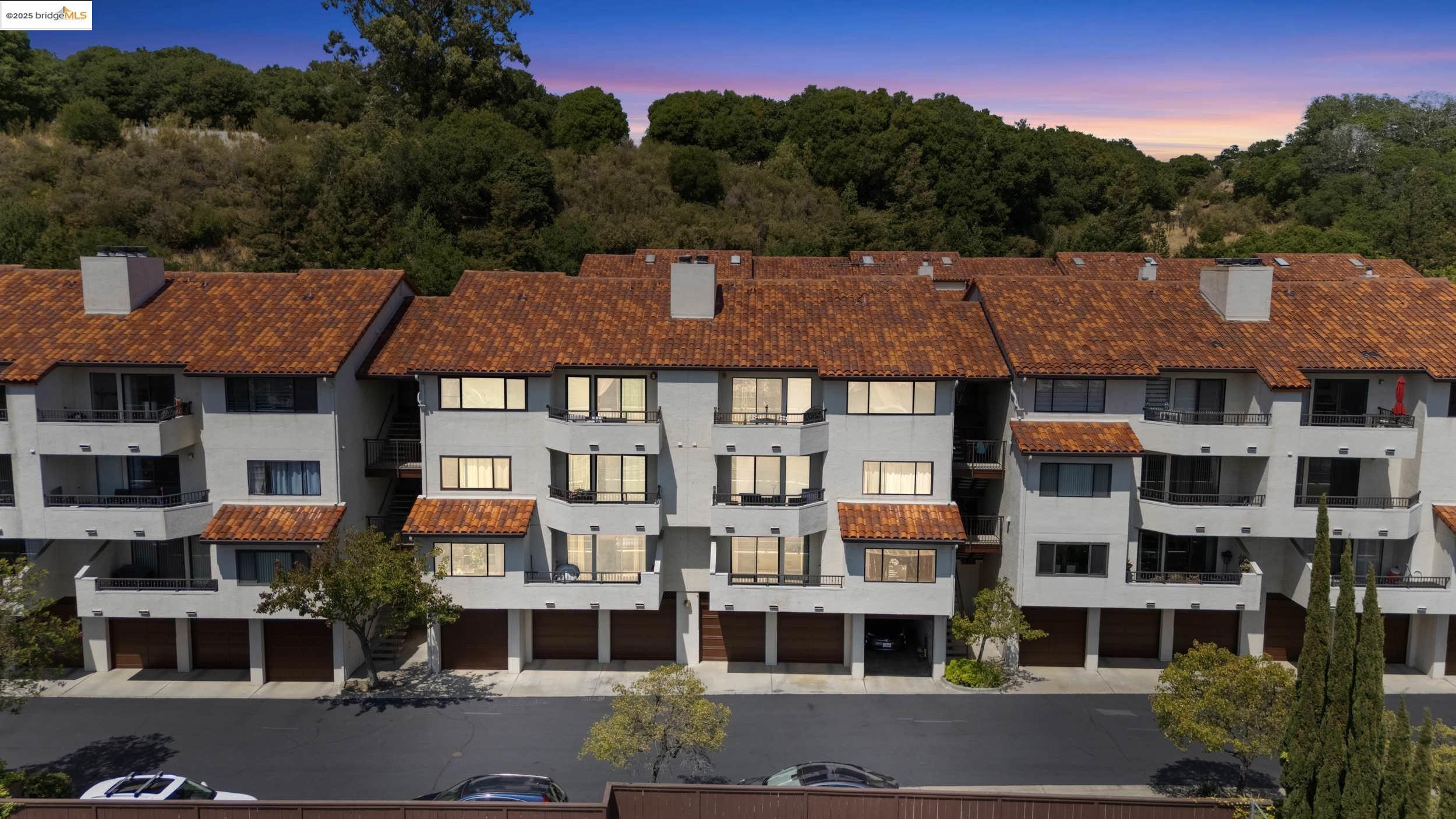 Detail Gallery Image 38 of 51 For 22012 Sevilla Rd #102,  Hayward,  CA 94541 - 2 Beds | 2 Baths