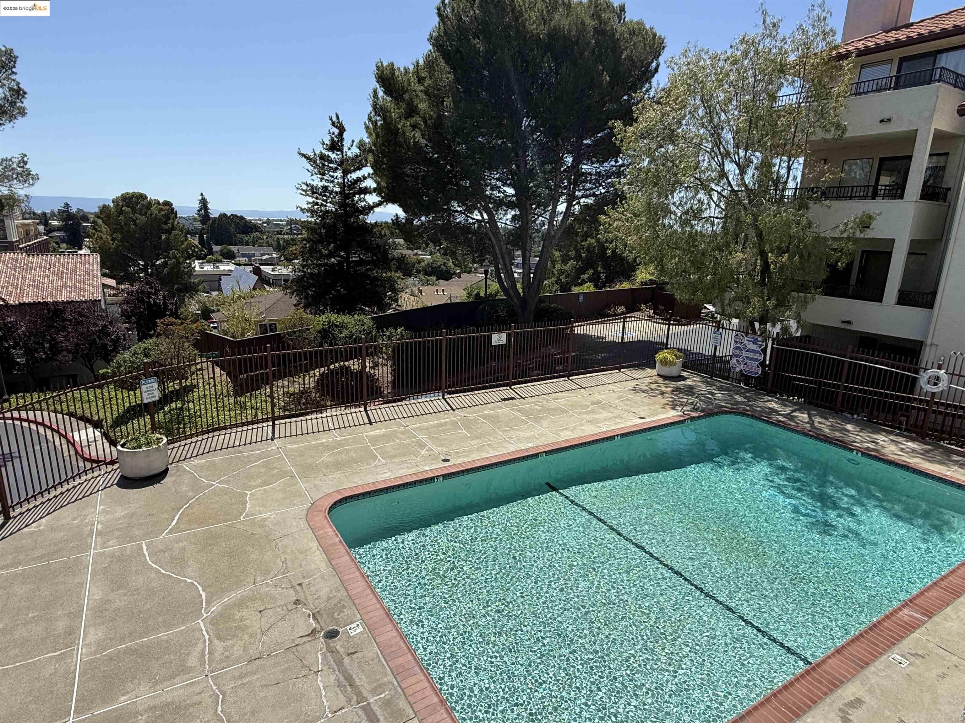 Detail Gallery Image 38 of 54 For 22012 Sevilla Rd #102,  Hayward,  CA 94541 - 2 Beds | 2 Baths