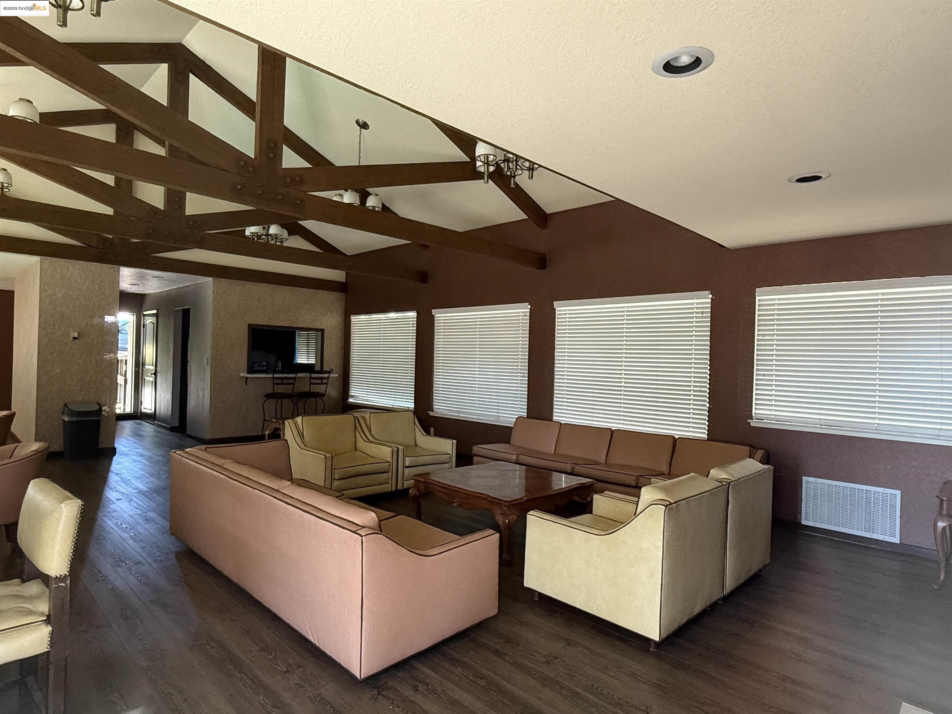 Detail Gallery Image 42 of 54 For 22012 Sevilla Rd #102,  Hayward,  CA 94541 - 2 Beds | 2 Baths