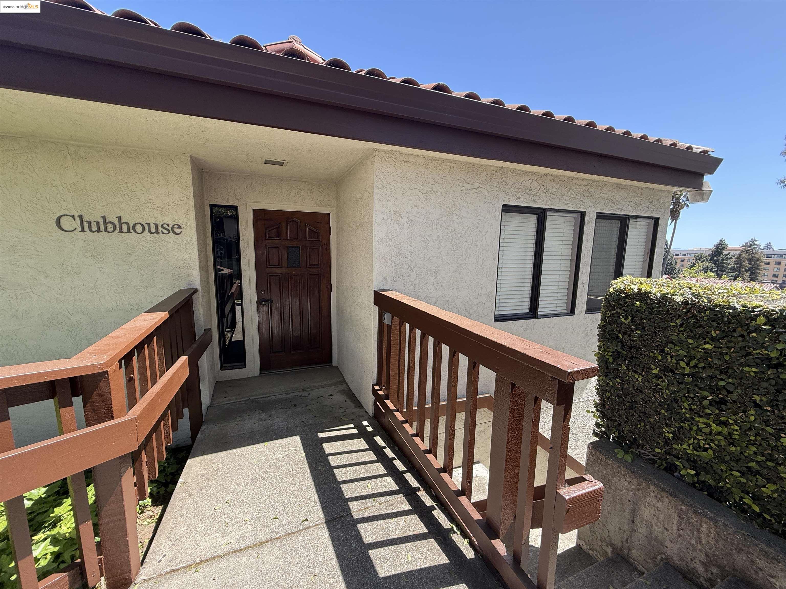 Detail Gallery Image 43 of 54 For 22012 Sevilla Rd #102,  Hayward,  CA 94541 - 2 Beds | 2 Baths