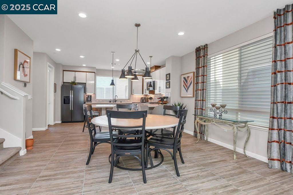 Detail Gallery Image 11 of 43 For 2957 Valley of Hearts Delight, San Jose,  CA 95136 - 4 Beds | 3/1 Baths