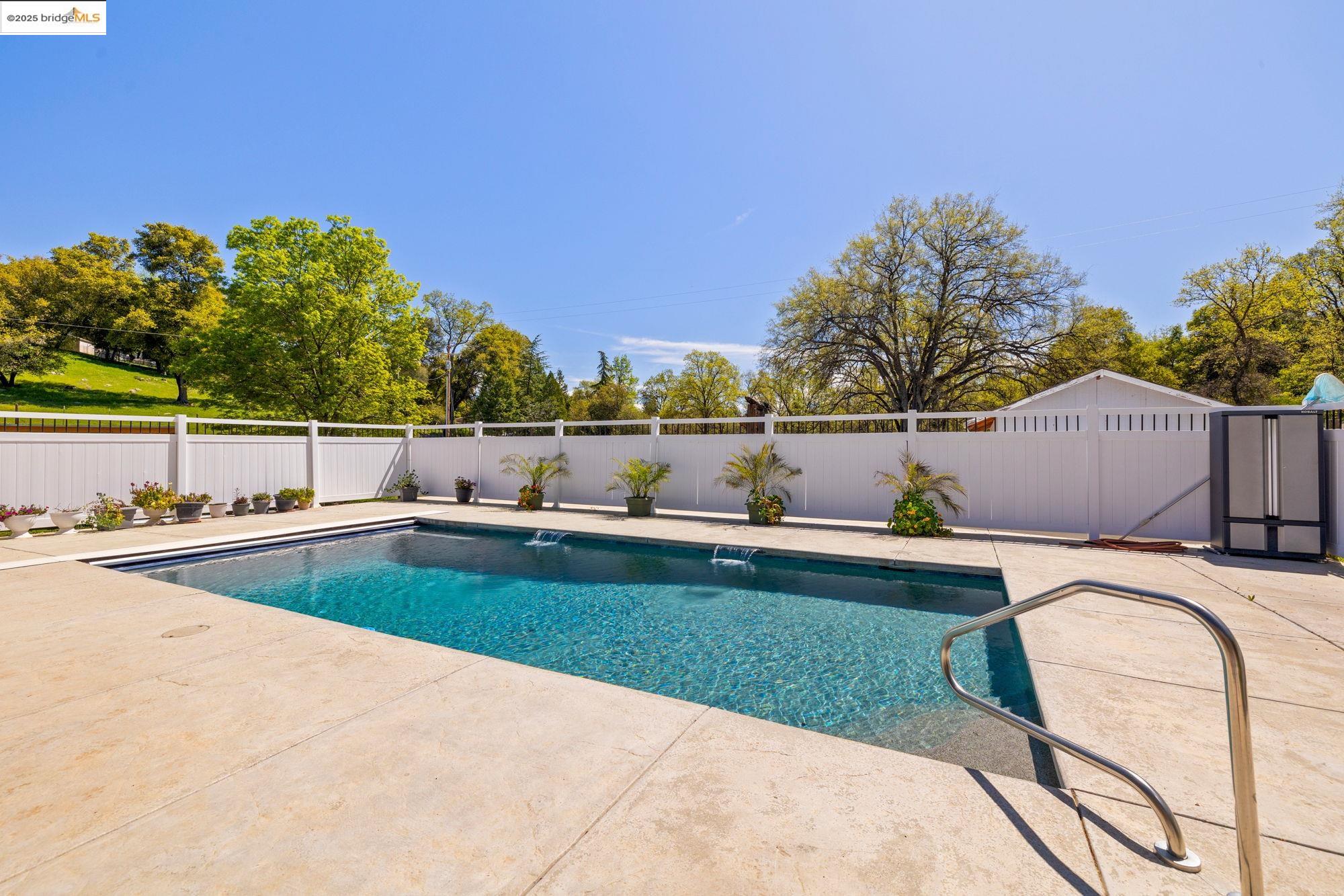 Detail Gallery Image 37 of 52 For 18060 Rob Ric Road, Sonora,  CA 95370 - 4 Beds | 2 Baths
