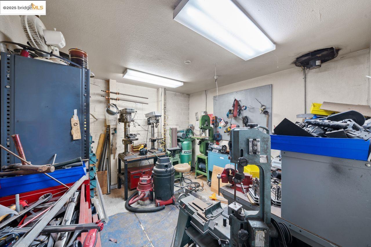 2911 Shattuck Ave, Berkeley, California 94705, ,Commercial Lease,For Rent,2911 Shattuck Ave,41096032