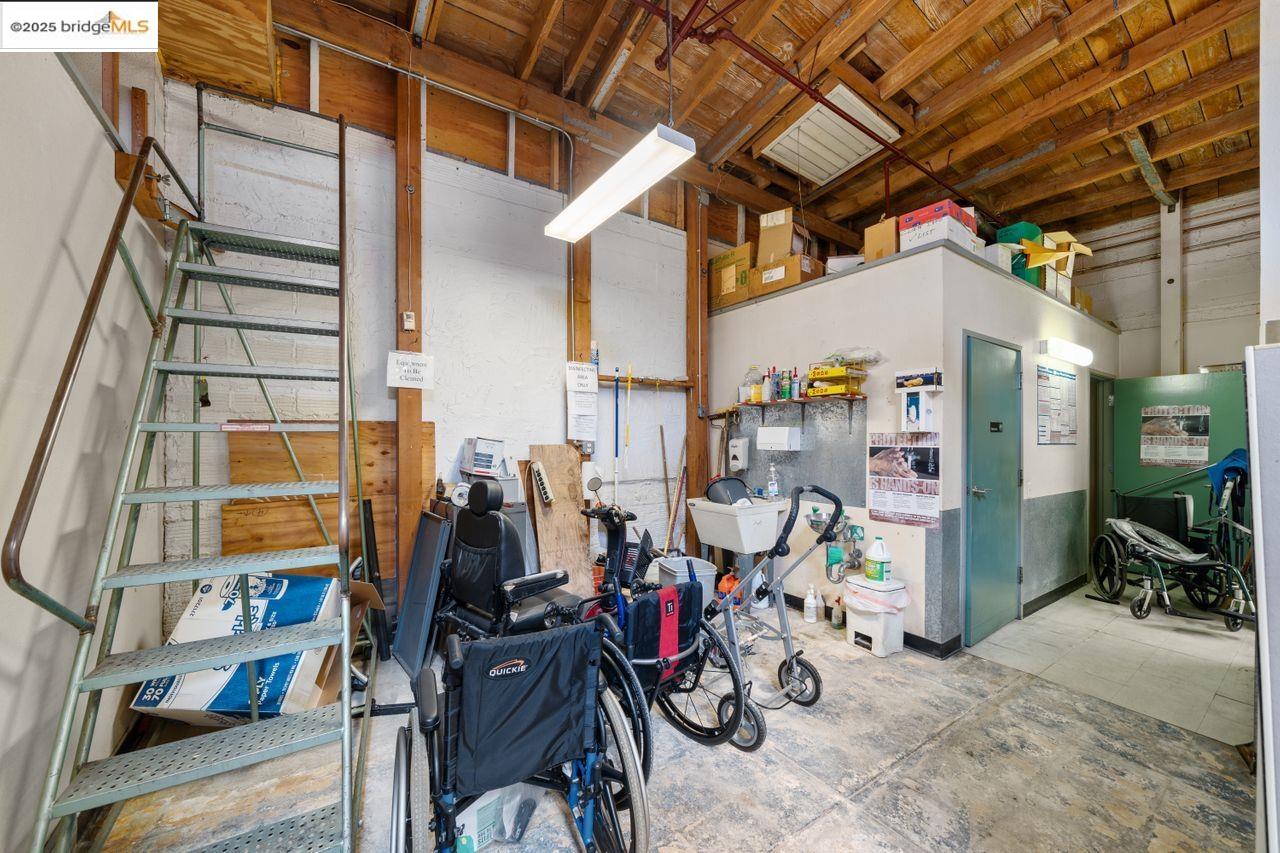 2911 Shattuck Ave, Berkeley, California 94705, ,Commercial Lease,For Rent,2911 Shattuck Ave,41096032