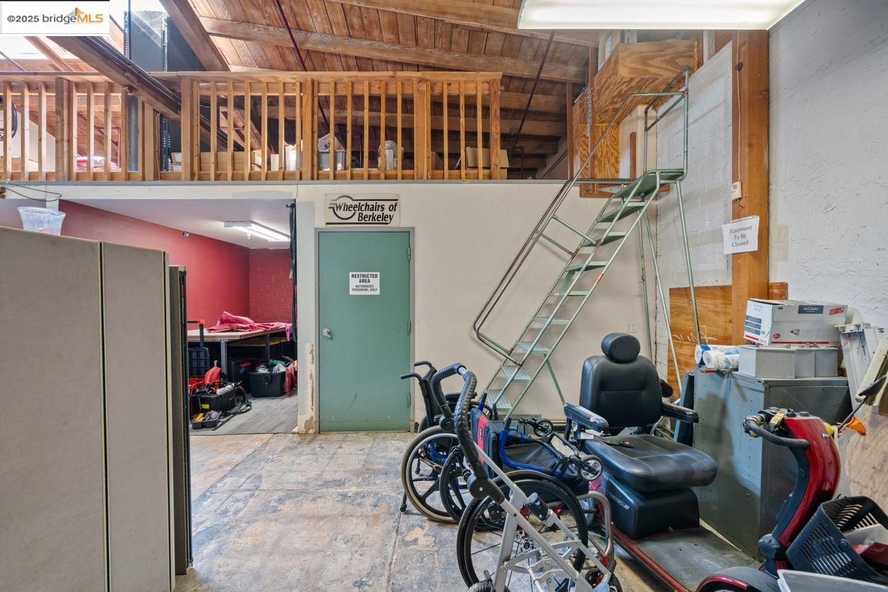 2911 Shattuck Ave, Berkeley, California 94705, ,Commercial Lease,For Rent,2911 Shattuck Ave,41096032