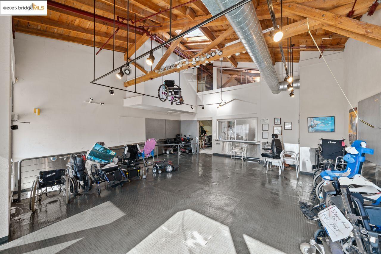 2911 Shattuck Ave, Berkeley, California 94705, ,Commercial Lease,For Rent,2911 Shattuck Ave,41096032