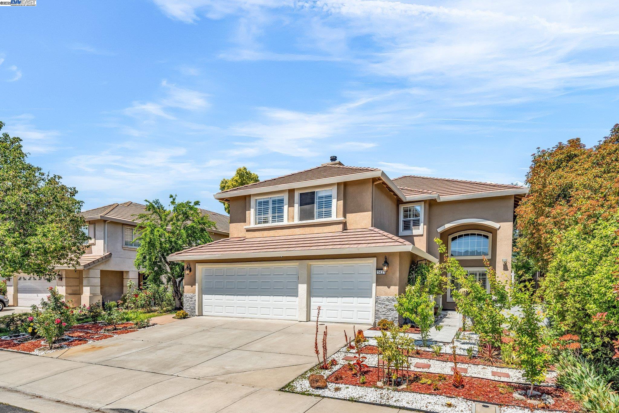 Detail Gallery Image 2 of 55 For 1431 Hepburn St, Tracy,  CA 95376 - 4 Beds | 2/1 Baths