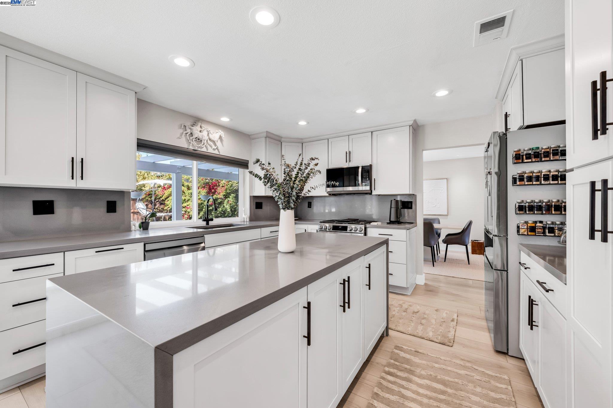 Detail Gallery Image 13 of 55 For 1431 Hepburn St, Tracy,  CA 95376 - 4 Beds | 2/1 Baths