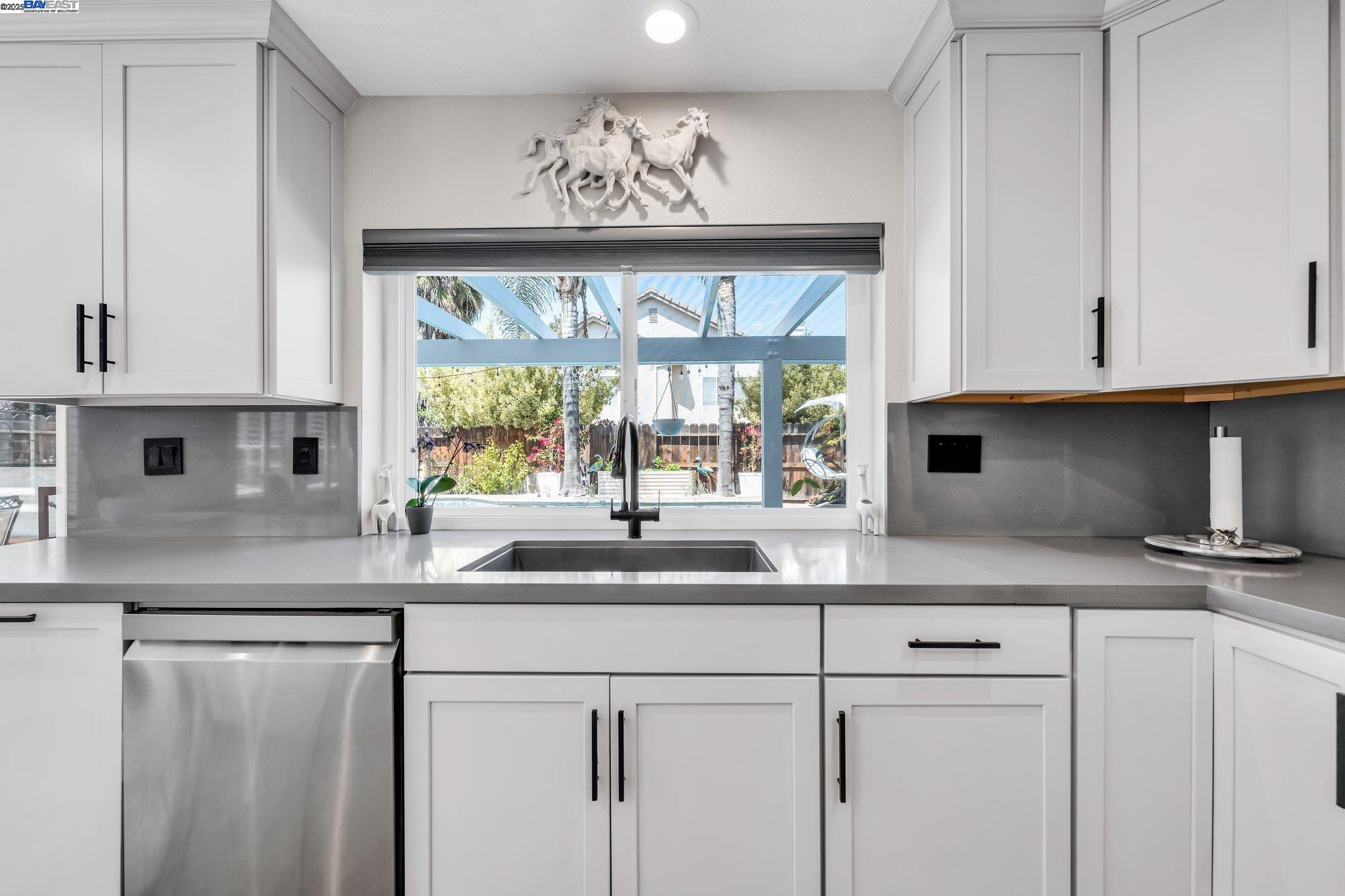Detail Gallery Image 15 of 55 For 1431 Hepburn St, Tracy,  CA 95376 - 4 Beds | 2/1 Baths