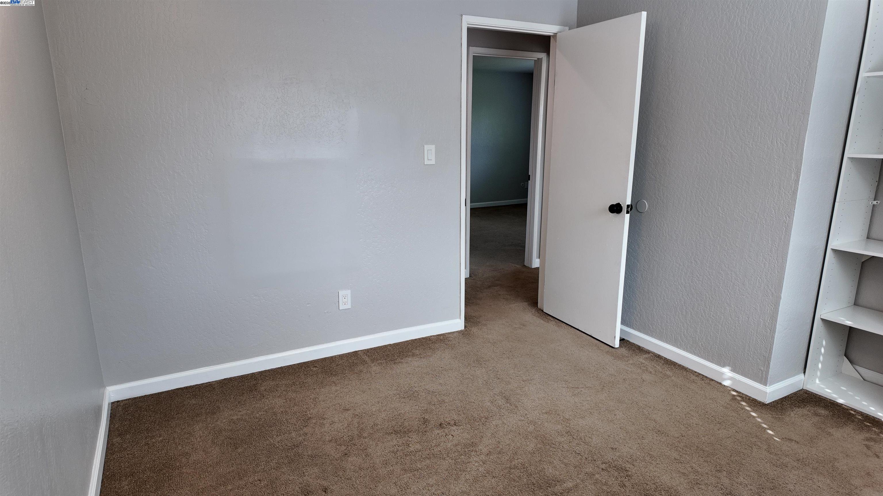 Detail Gallery Image 15 of 22 For 2216 Hamlin Dr, Antioch,  CA 94509 - 4 Beds | 2 Baths