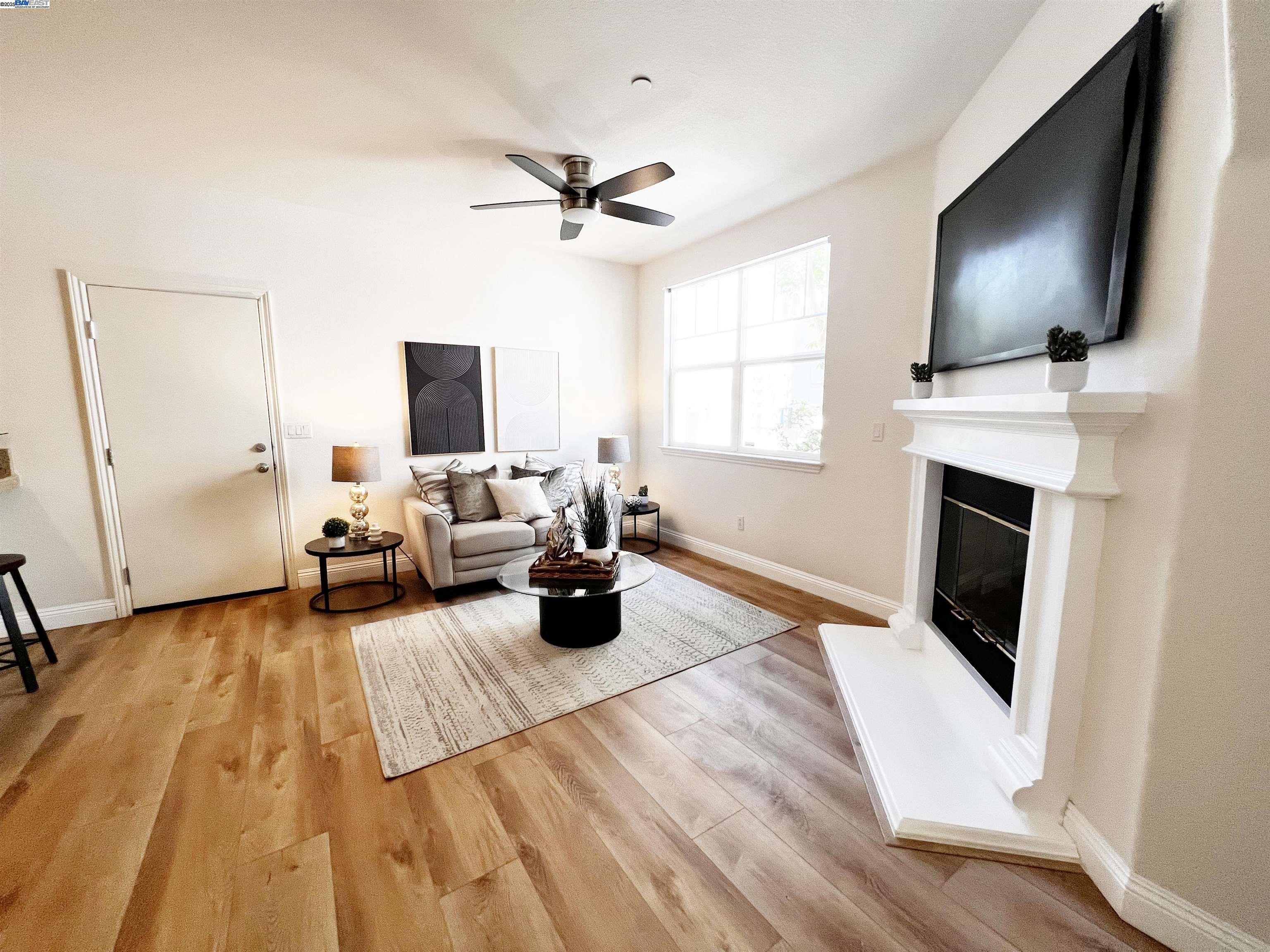 Detail Gallery Image 13 of 52 For 49031 Woodgrove Cmn, Fremont,  CA 94539 - 3 Beds | 2/1 Baths