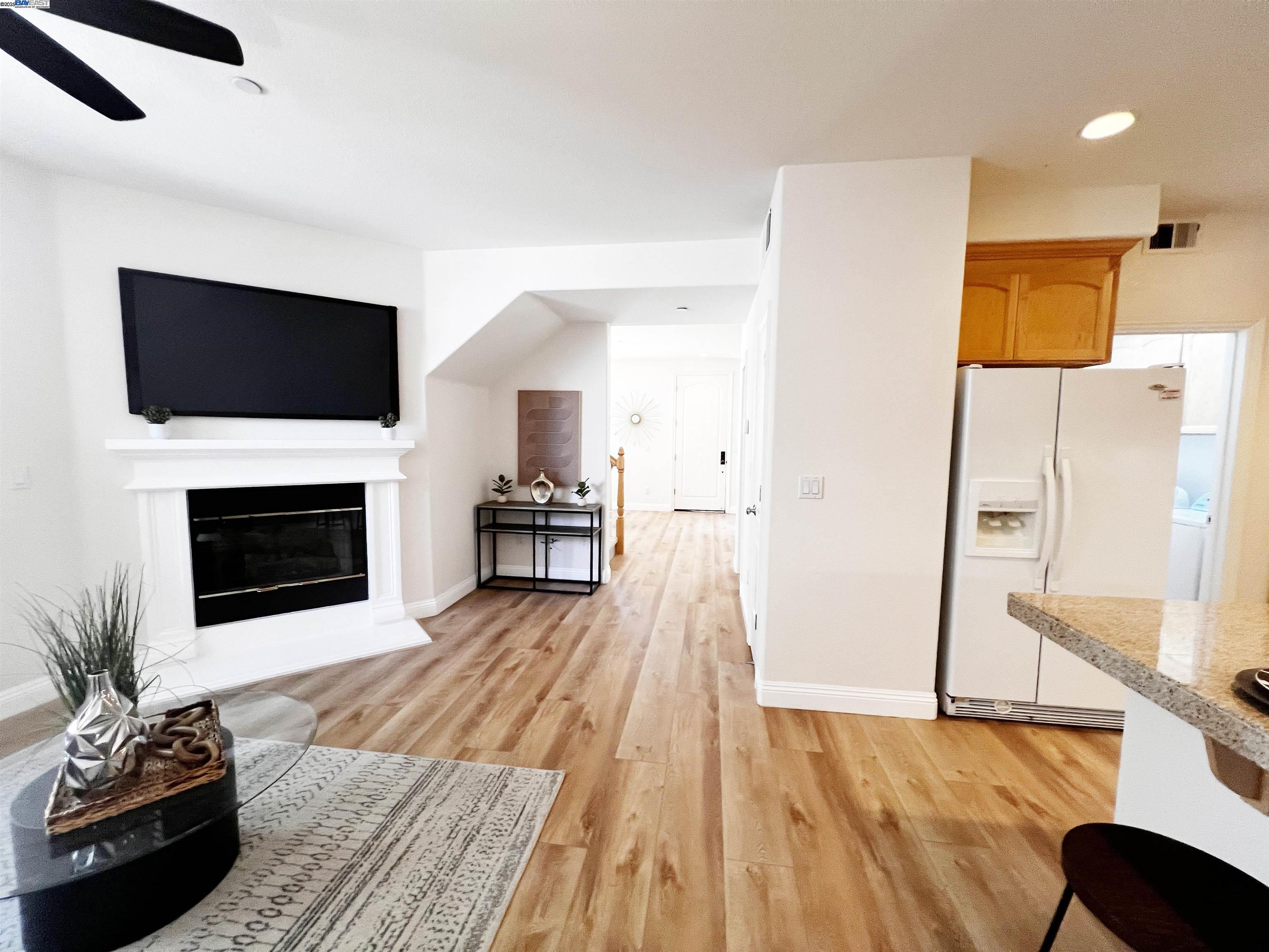 Detail Gallery Image 15 of 52 For 49031 Woodgrove Cmn, Fremont,  CA 94539 - 3 Beds | 2/1 Baths