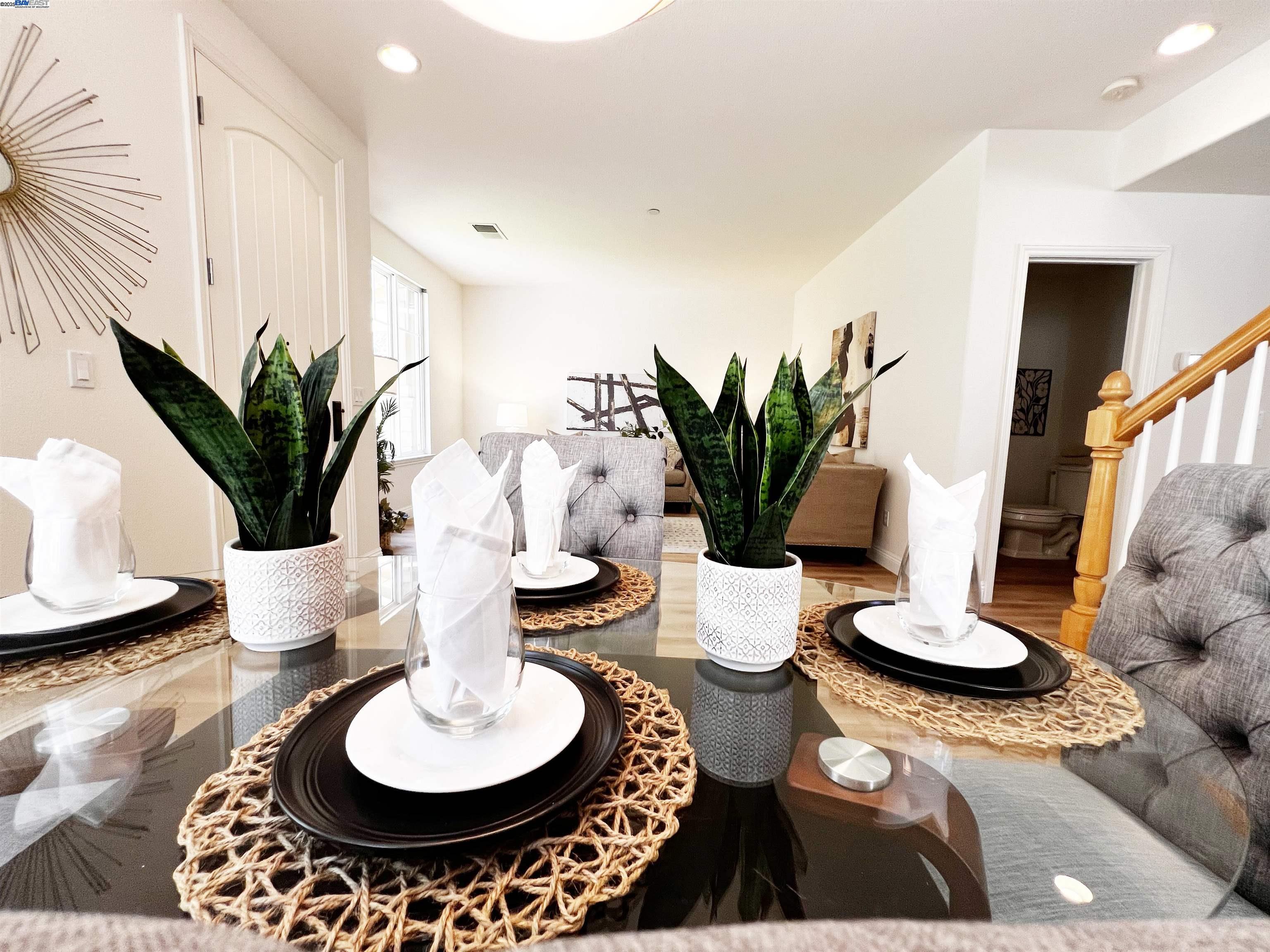 Detail Gallery Image 23 of 52 For 49031 Woodgrove Cmn, Fremont,  CA 94539 - 3 Beds | 2/1 Baths